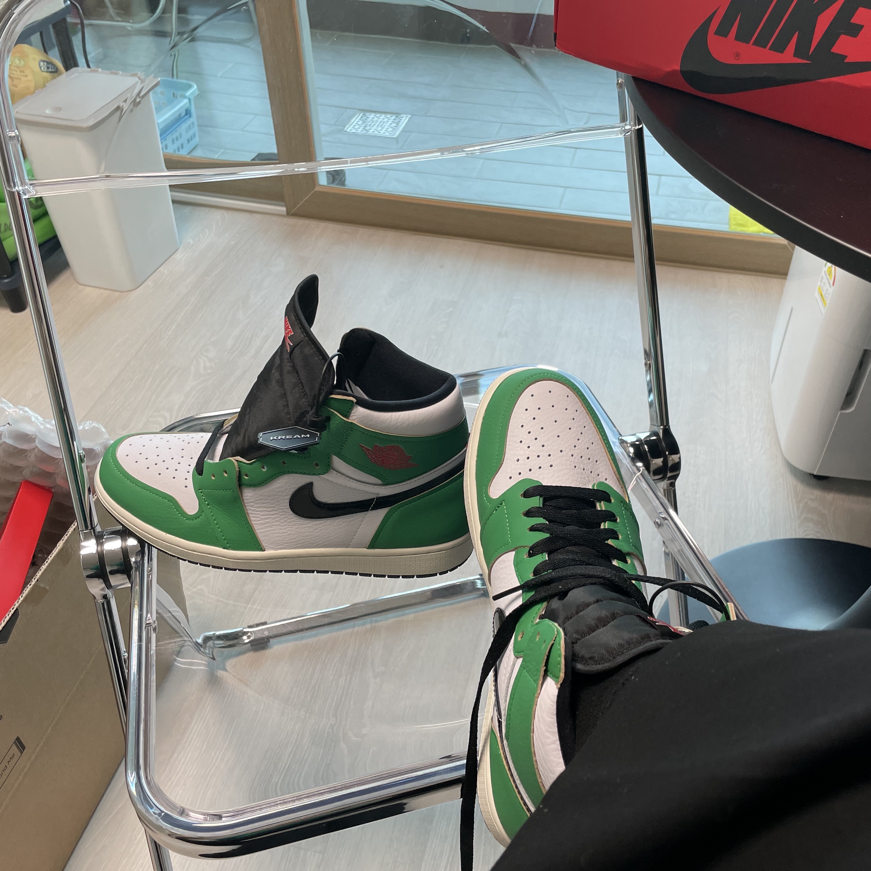 (W) Jordan 1 Retro High OG Lucky Green 착용 스타일