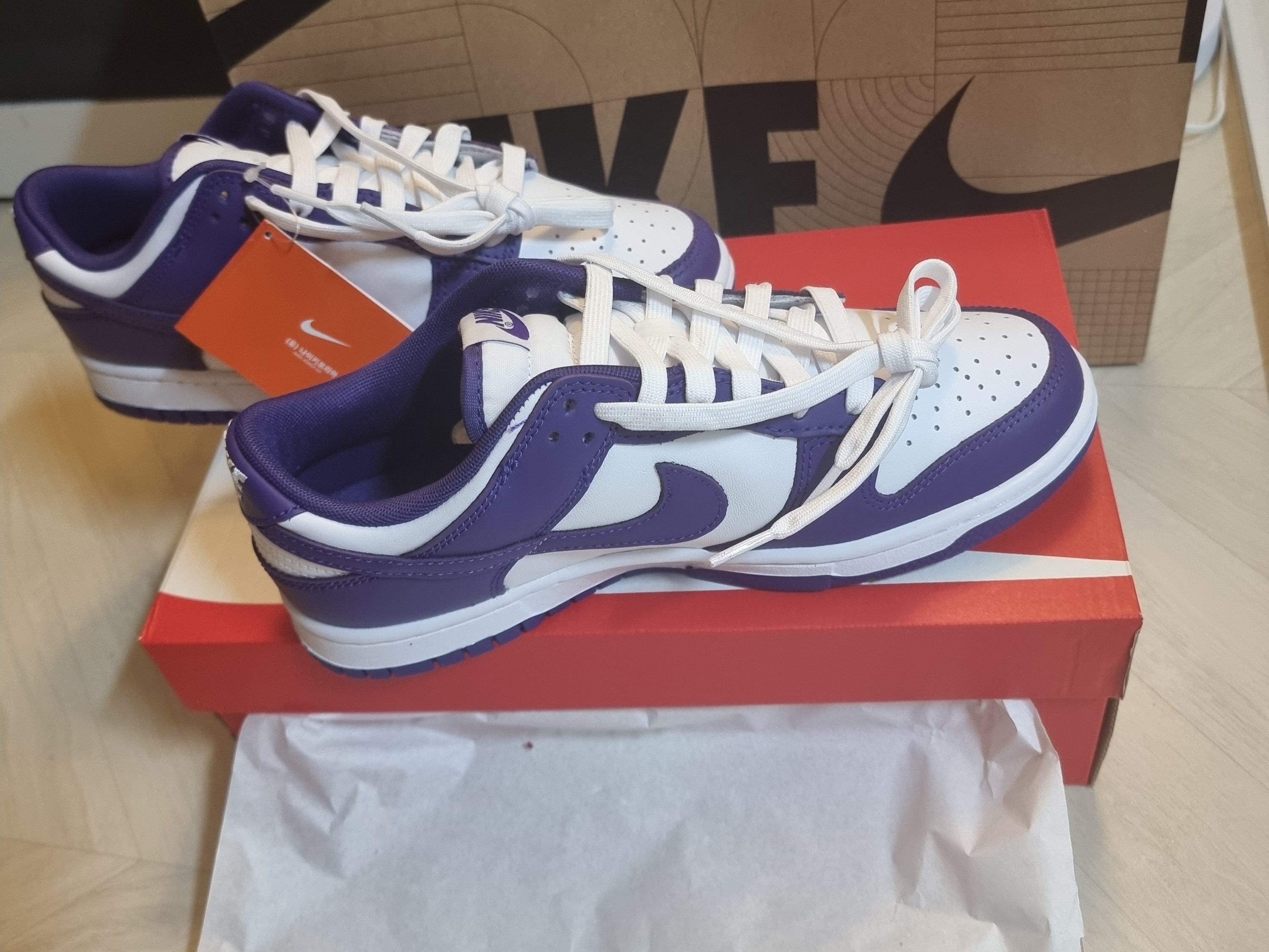 Nike Dunk Low Retro Championship Court Purple 착용 스타일 - 1