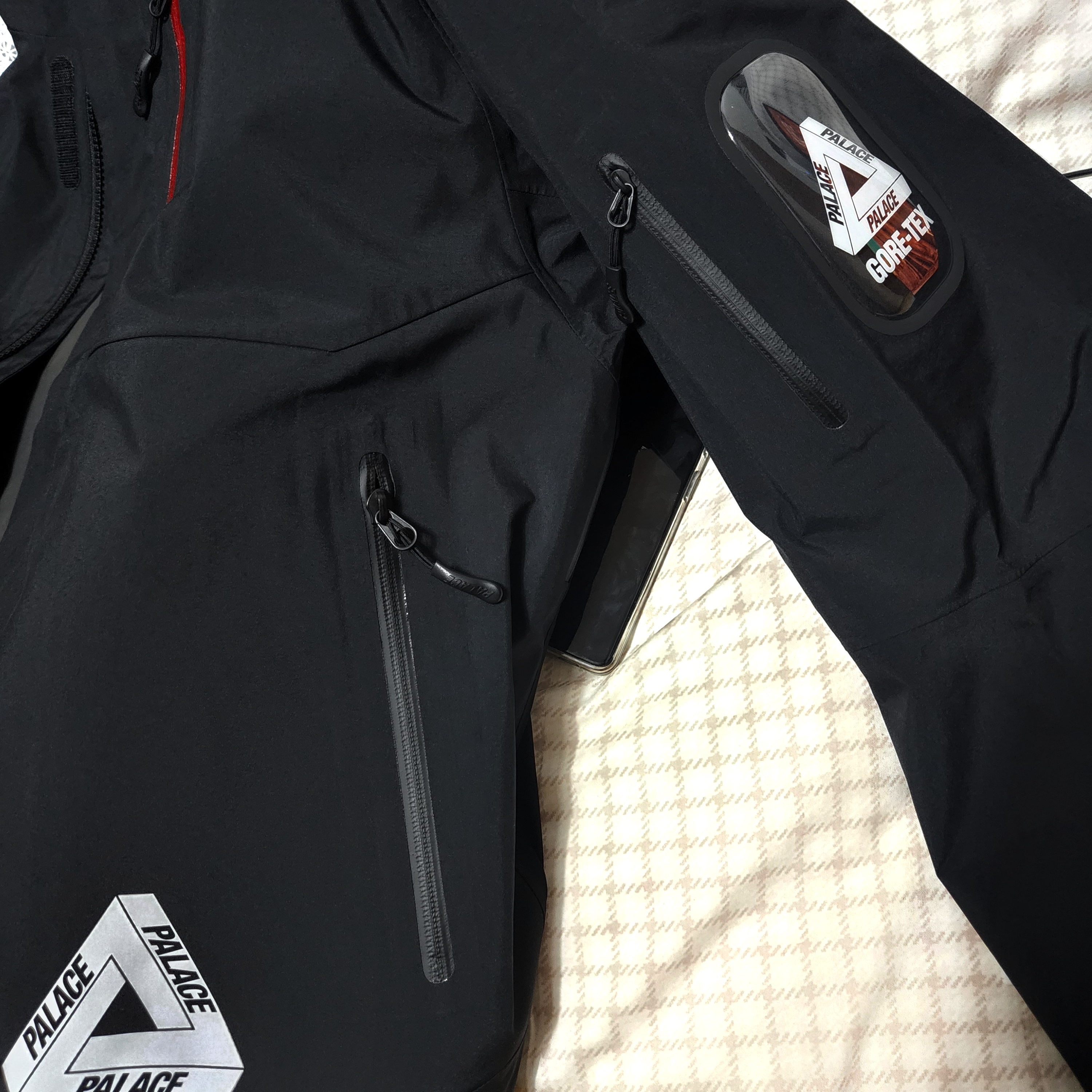 Palace Gore-Tex S-Tech Jacket Black - 22SS 착용 스타일
