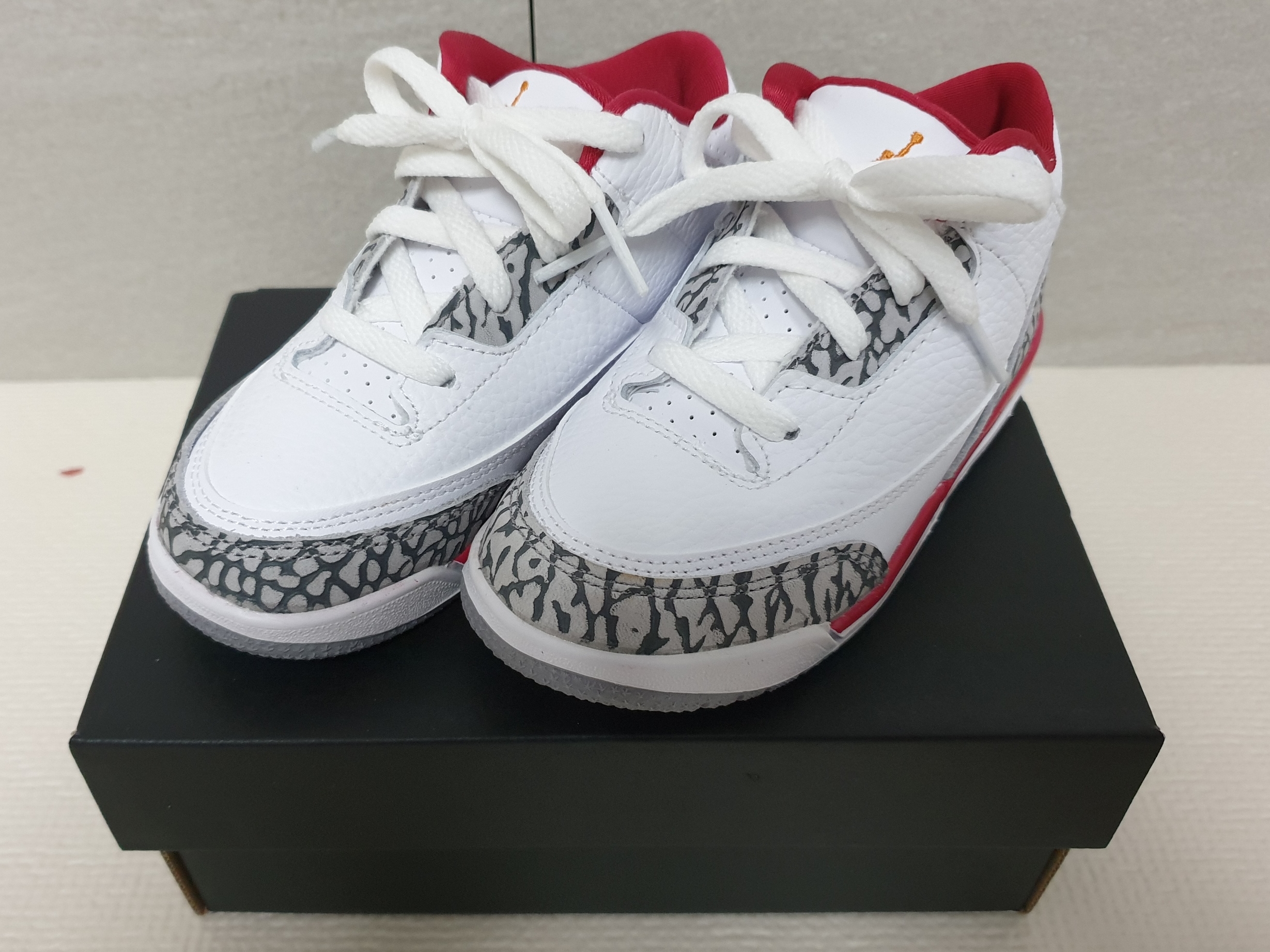 (TD) Jordan 3 Retro Cardinal Red 착용 스타일 - 1