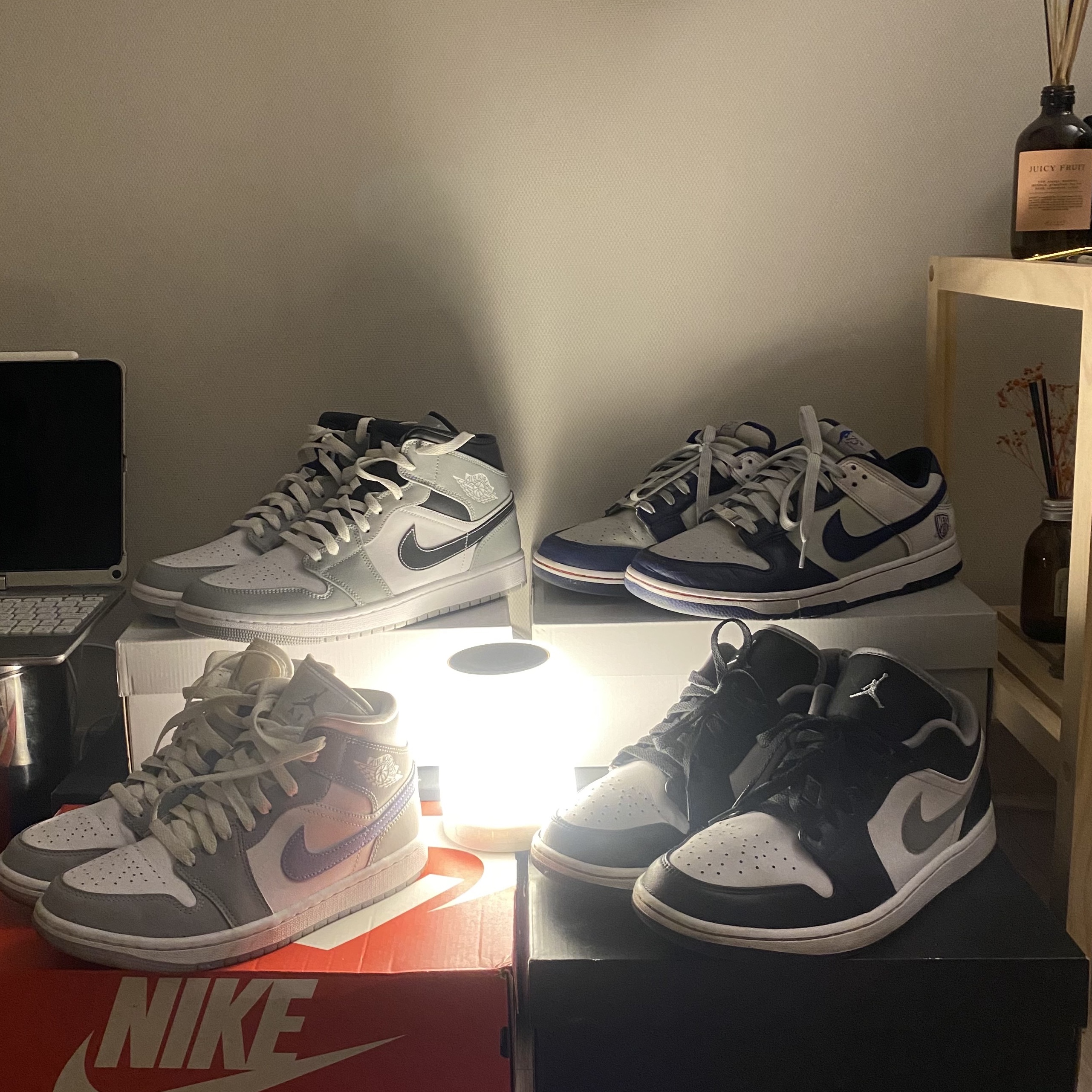 Jordan 1 Low Black Particle Grey, (W) Jordan 1 Mid Wolf Grey 착용 스타일