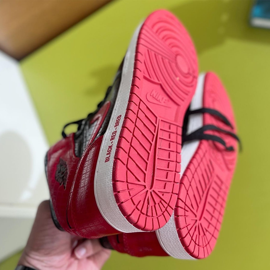Jordan 1 Mid Bred Banned 2020, (GS) Jordan 1 Mid Bred Banned 2020 착용 스타일 - 5