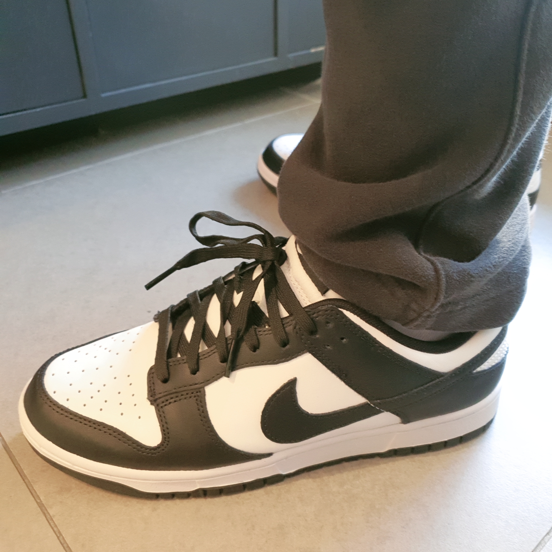 Nike Dunk Low Retro Black 착용 스타일