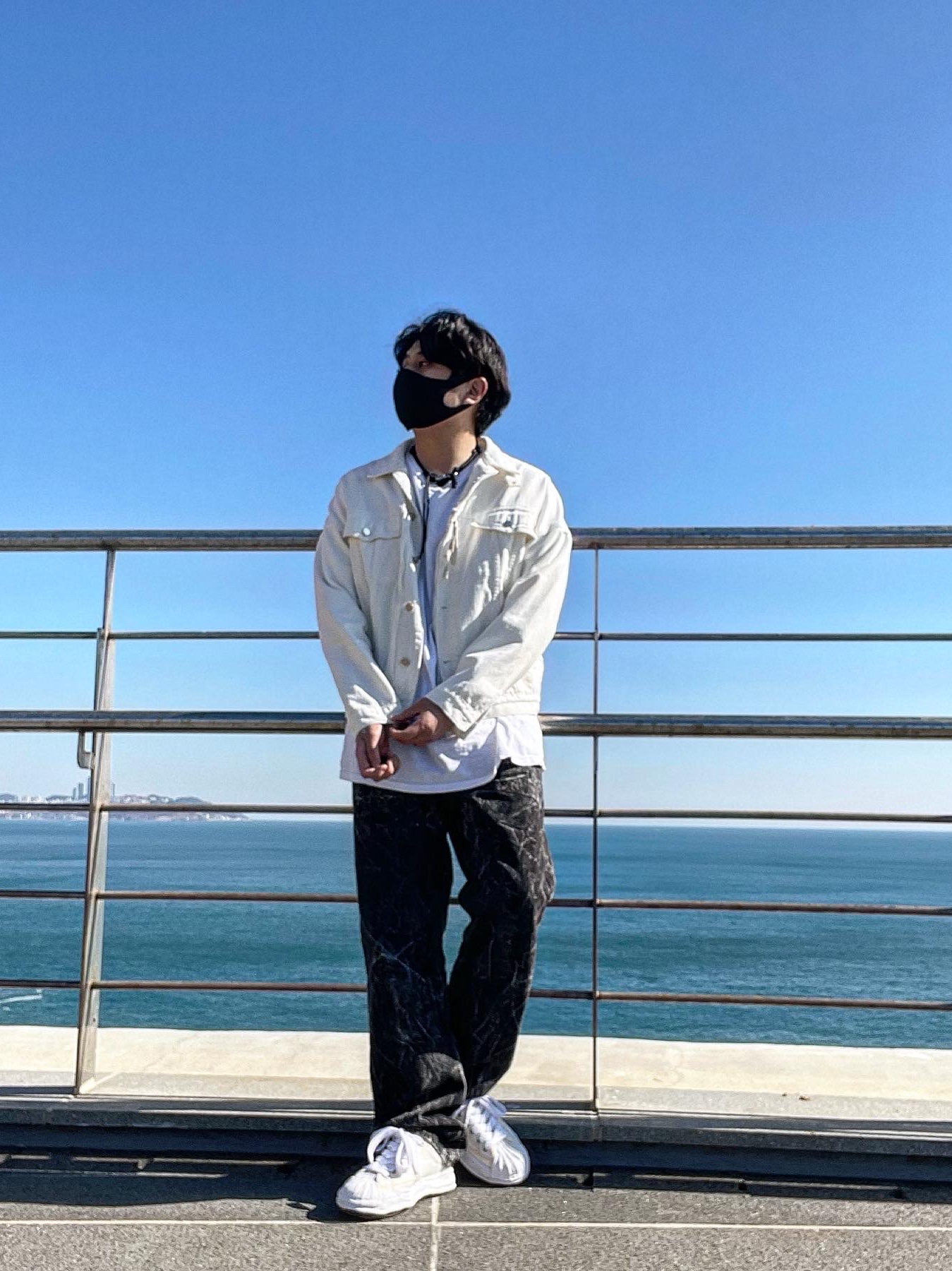 Maison Mihara Yasuhiro Blakey OG Sole Canvas Low-top Sneakers White 착용 스타일 - 2