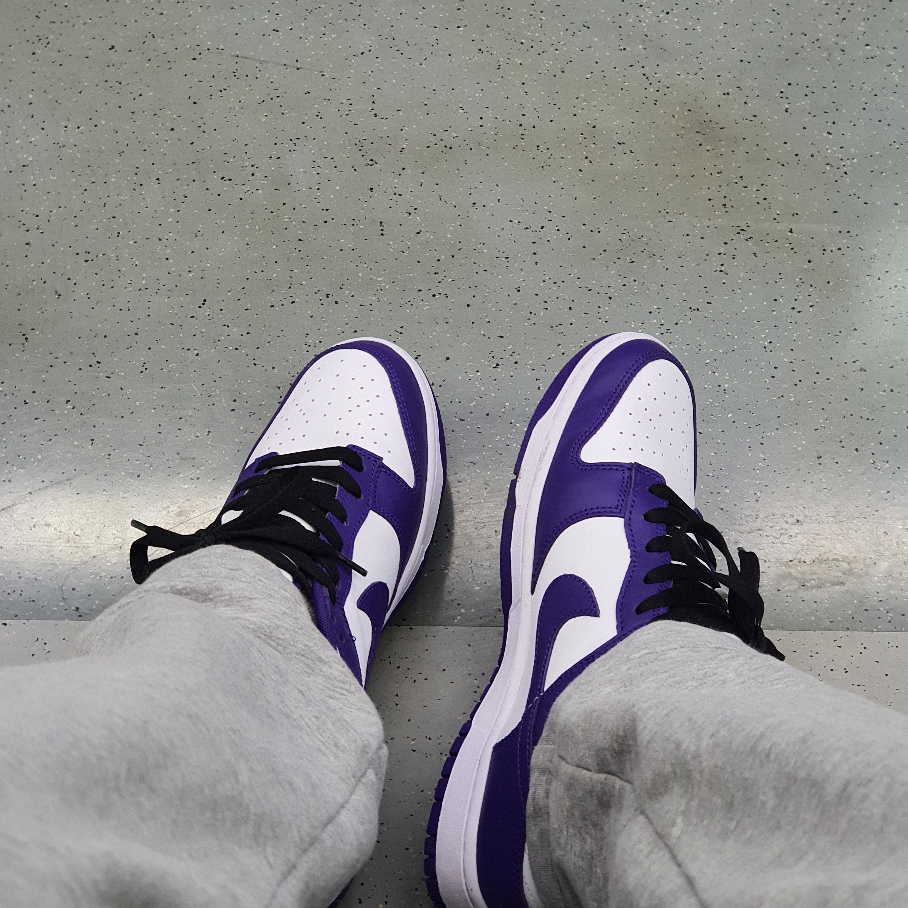Nike Dunk Low Retro Championship Court Purple 착용 스타일 - 1