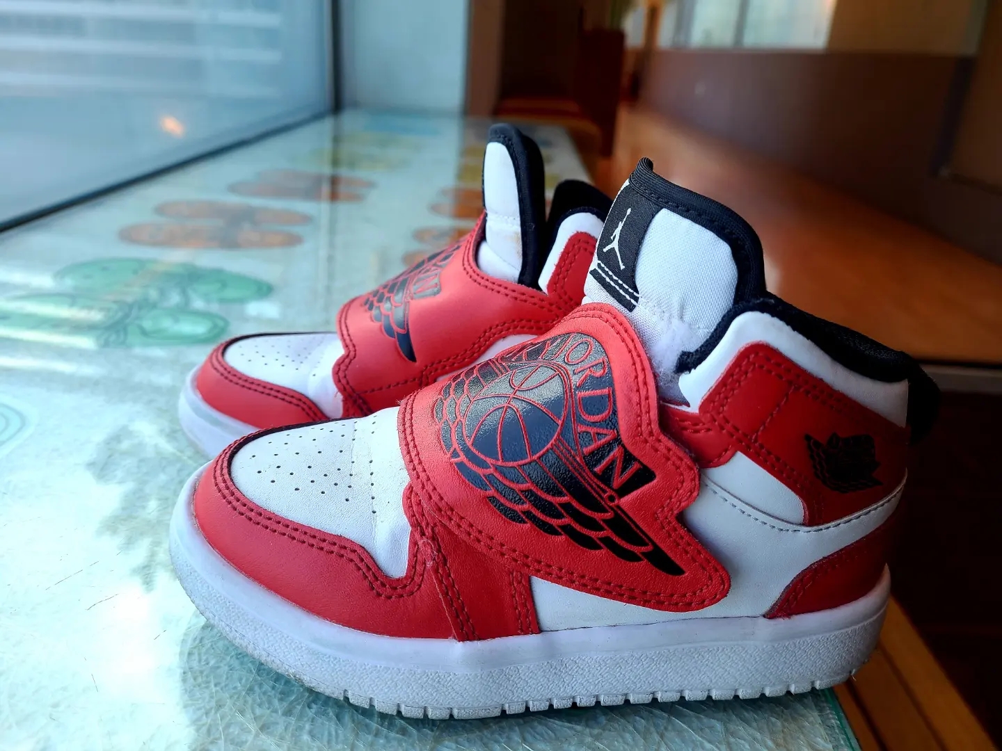 (PS) Sky Jordan 1 White Black University Red, Jordan 1 Retro High OG Black White 2014 착용 스타일 - 1