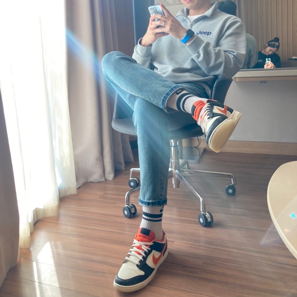 Nike Dunk Low Retro PRM Halloween, (GS) Nike Dunk Low PRM Halloween 착용 스타일 - 1