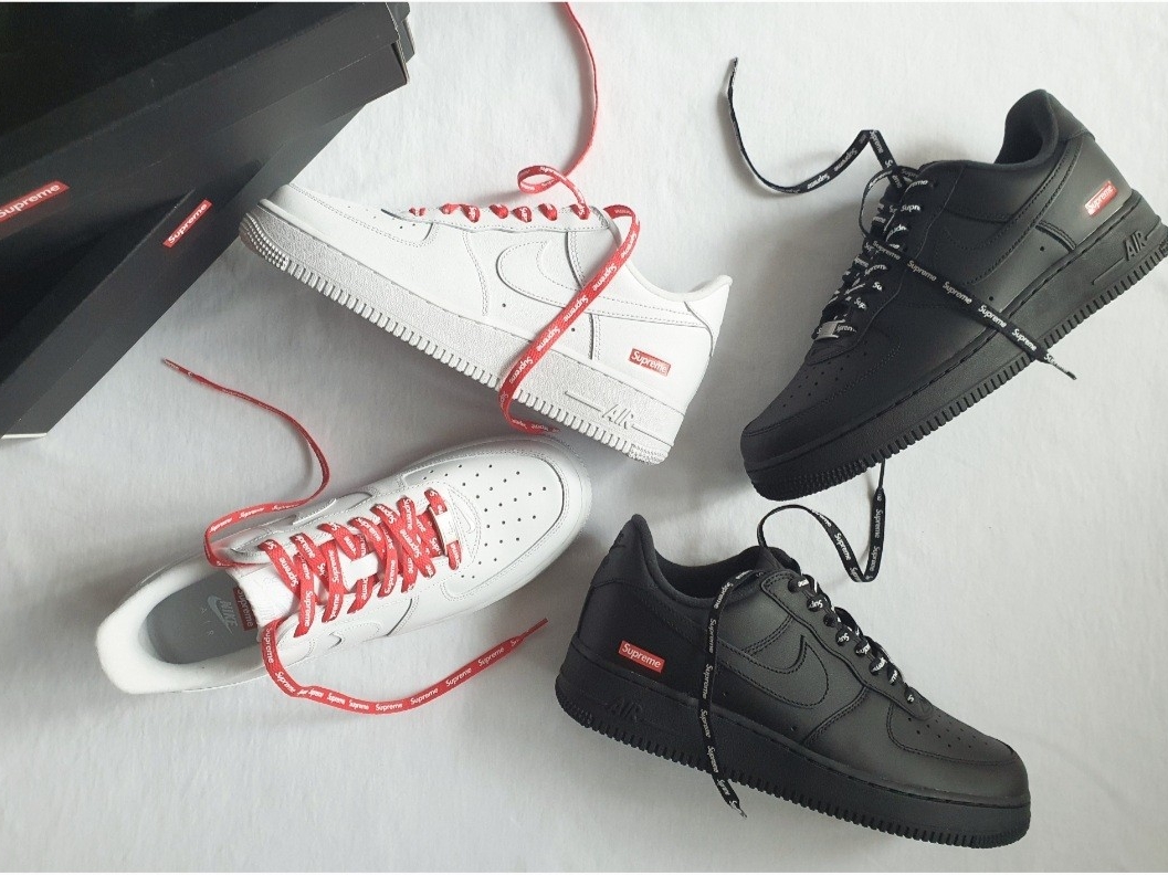 Nike x Supreme Air Force 1 Low White, Nike x Supreme Air Force 1 Low Black 착용 스타일