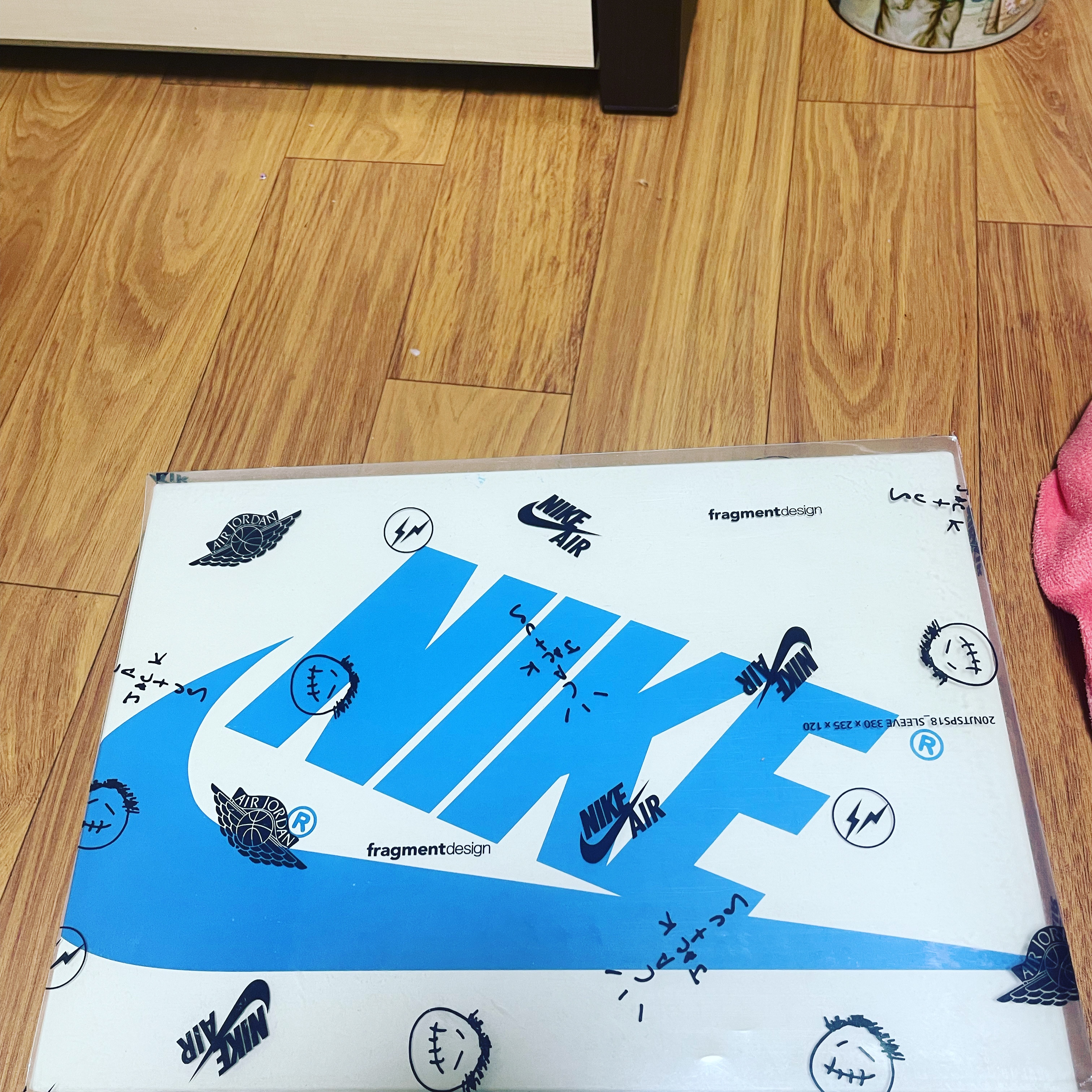 Jordan 1 x Travis Scott x Fragment Retro Low OG SP Military Blue 착용 스타일 - 2