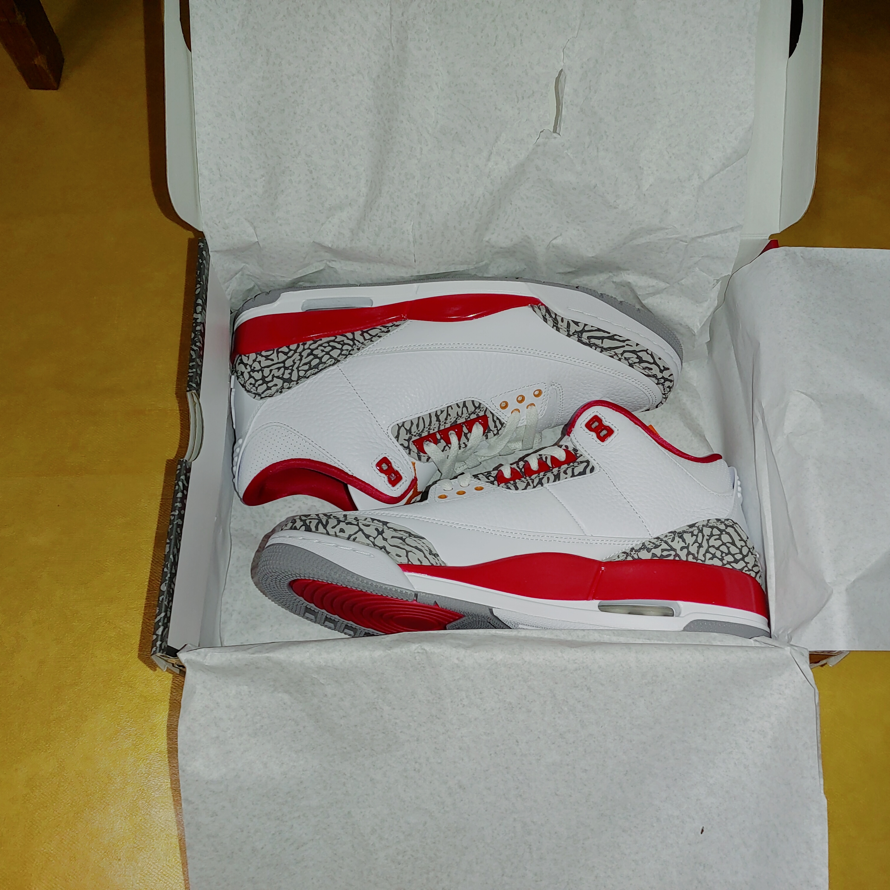Jordan 3 Retro Cardinal Red 착용 스타일 - 2