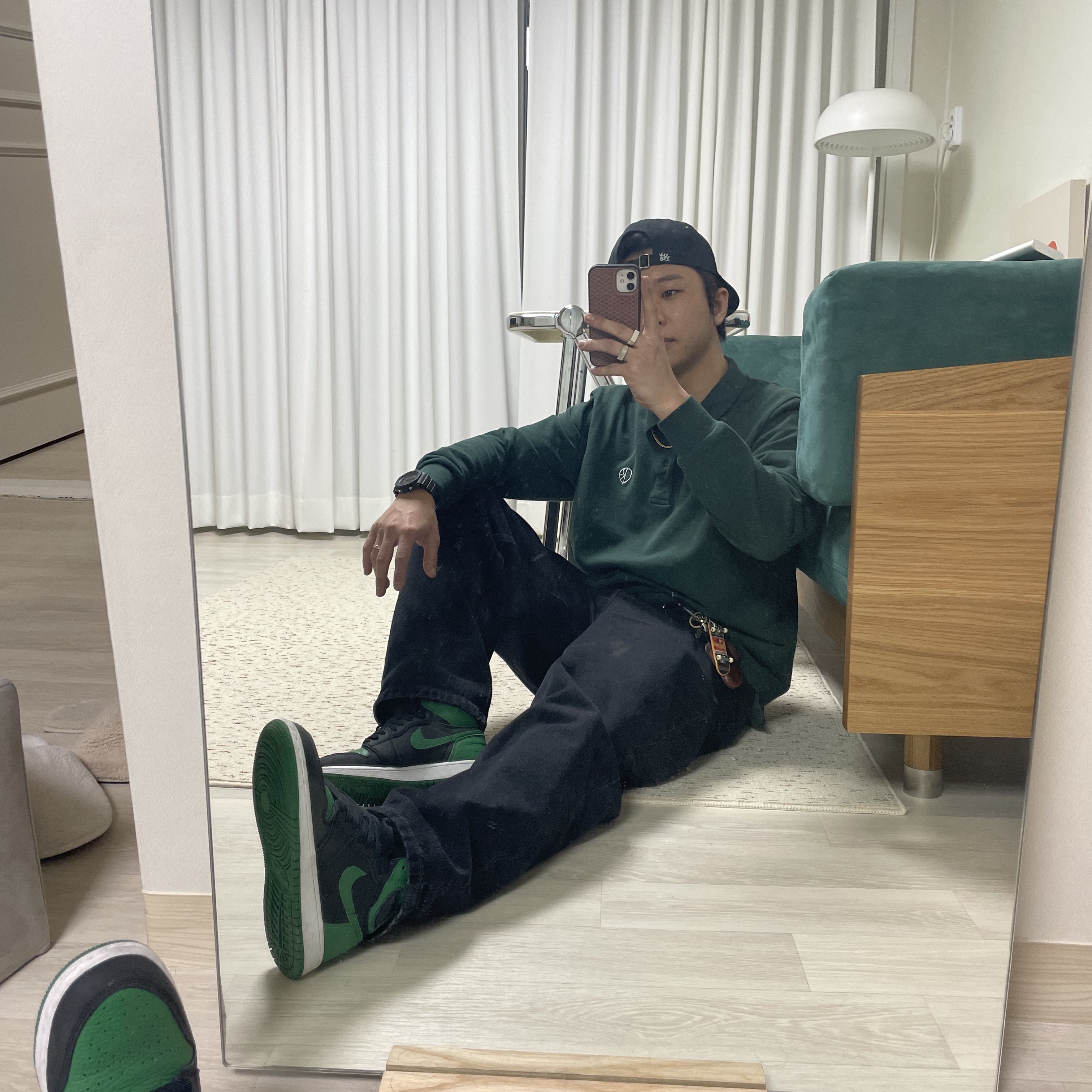 (GS) Jordan 1 Retro High OG Pine Green Black 착용 스타일 - 1