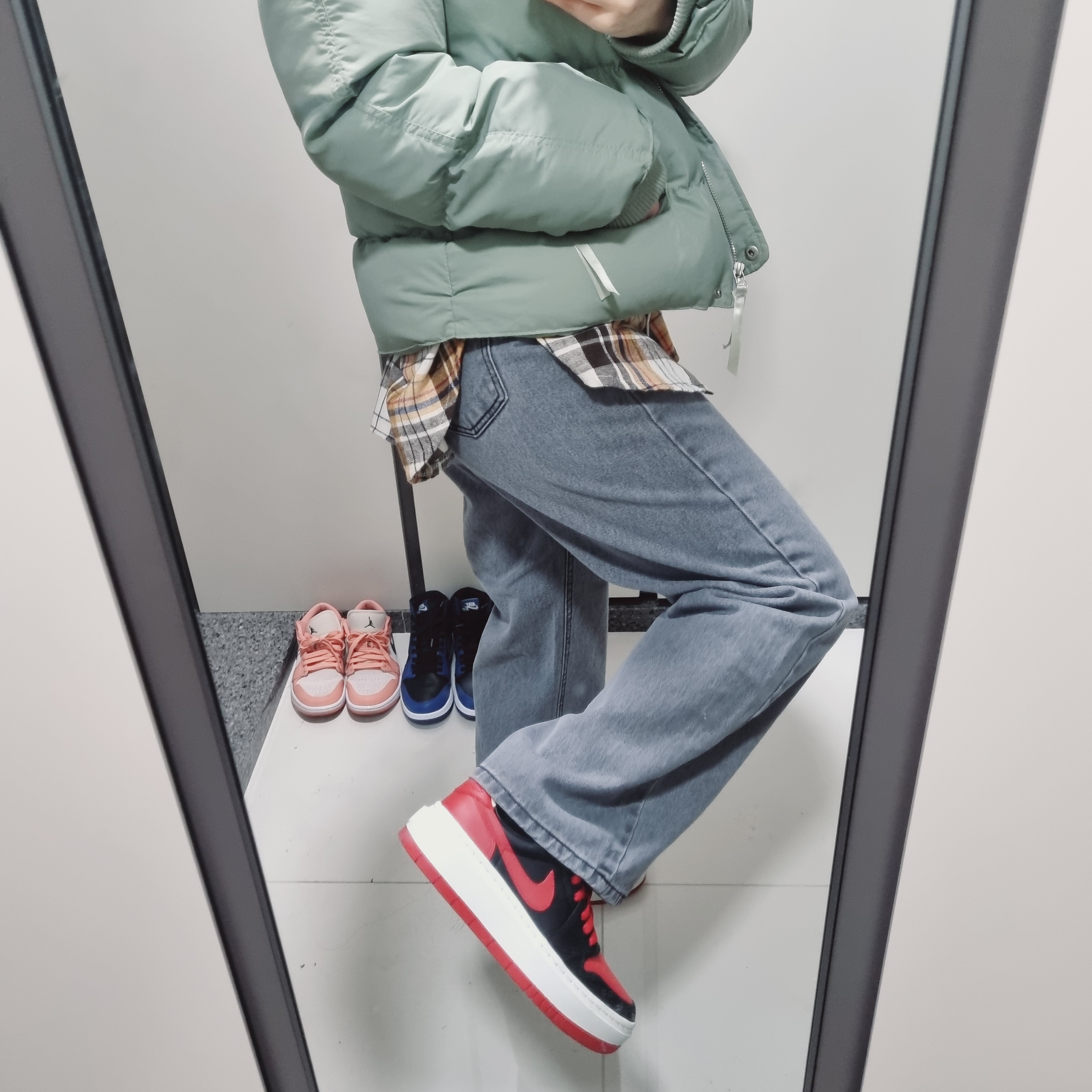(W) Jordan 1 Elevate Low SE Bred 착용 스타일 - 3