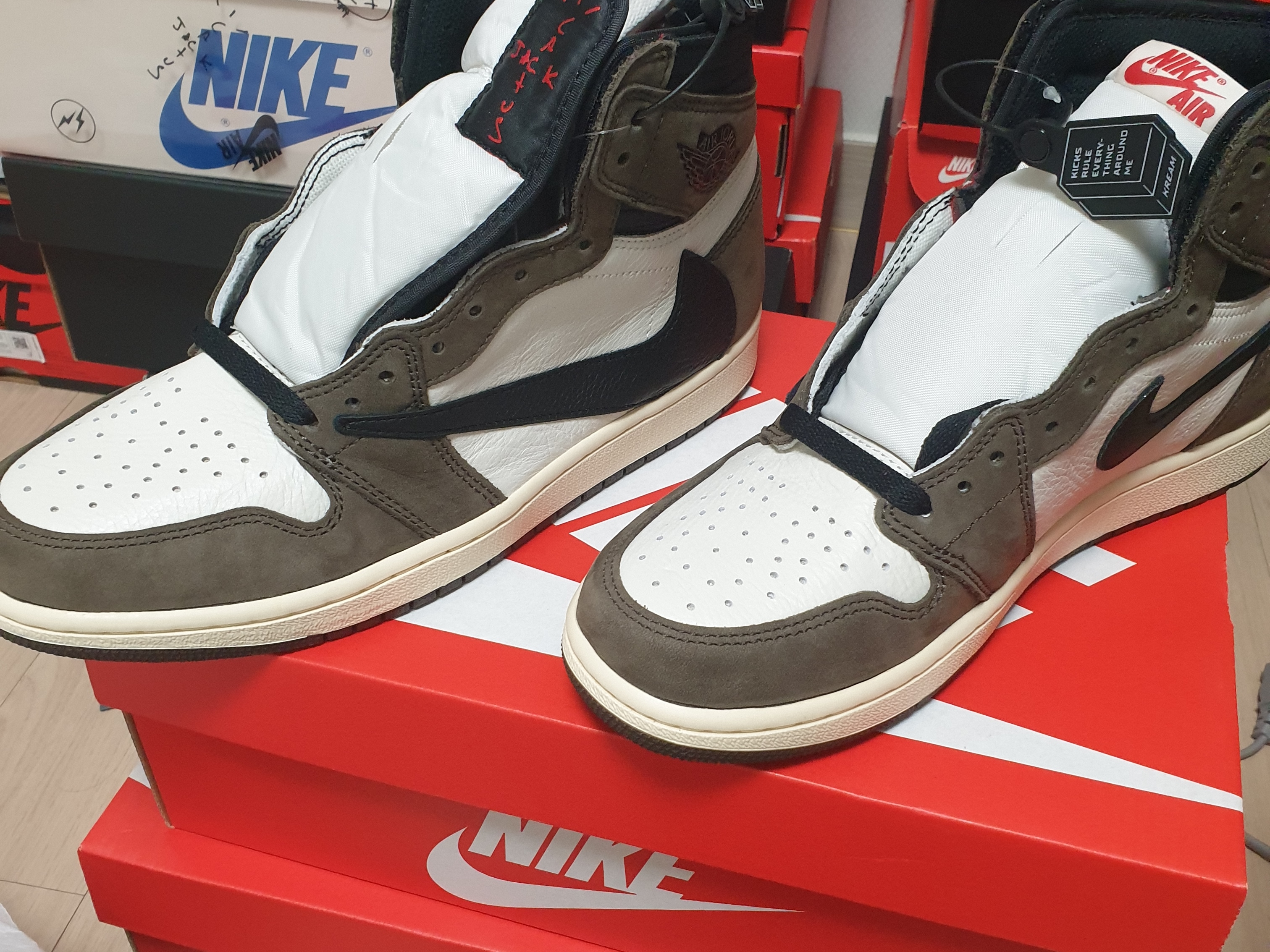 Nike Dunk Low Retro University Blue, Nike x NBA Dunk Low Retro EMB Nets 착용 스타일 - 2