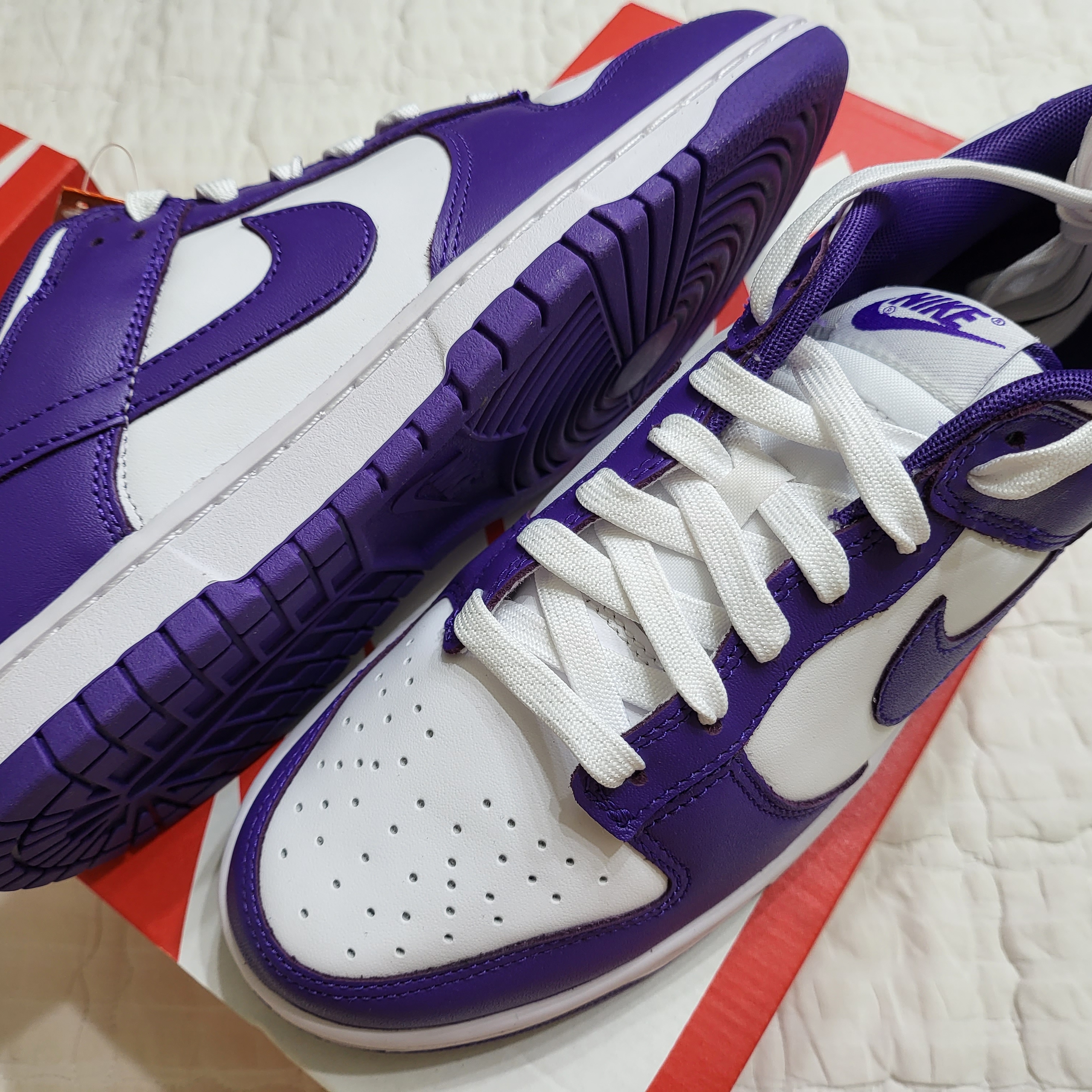 Nike Dunk Low Retro Championship Court Purple 착용 스타일
