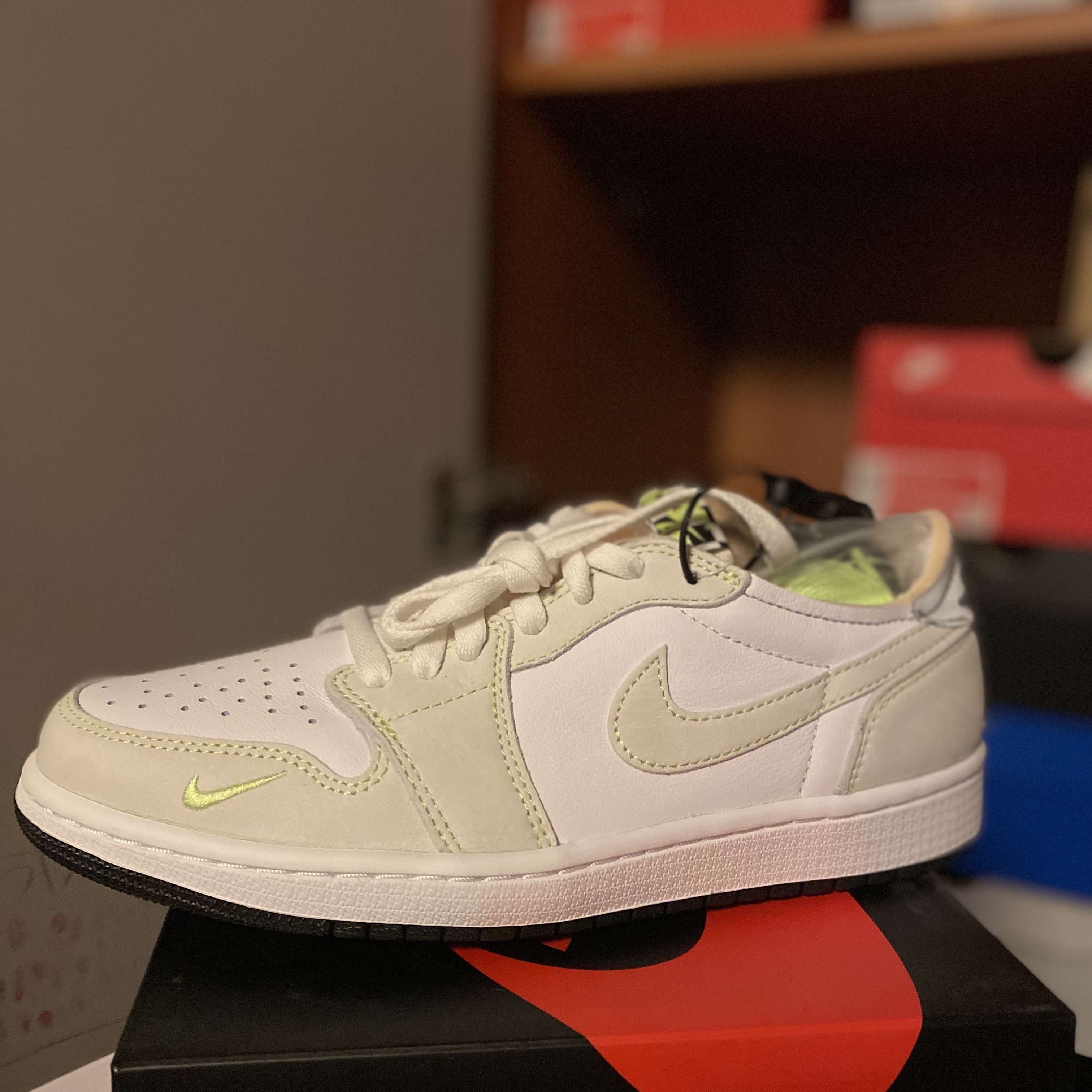 Jordan 1 Low OG Ghost Green 착용 스타일