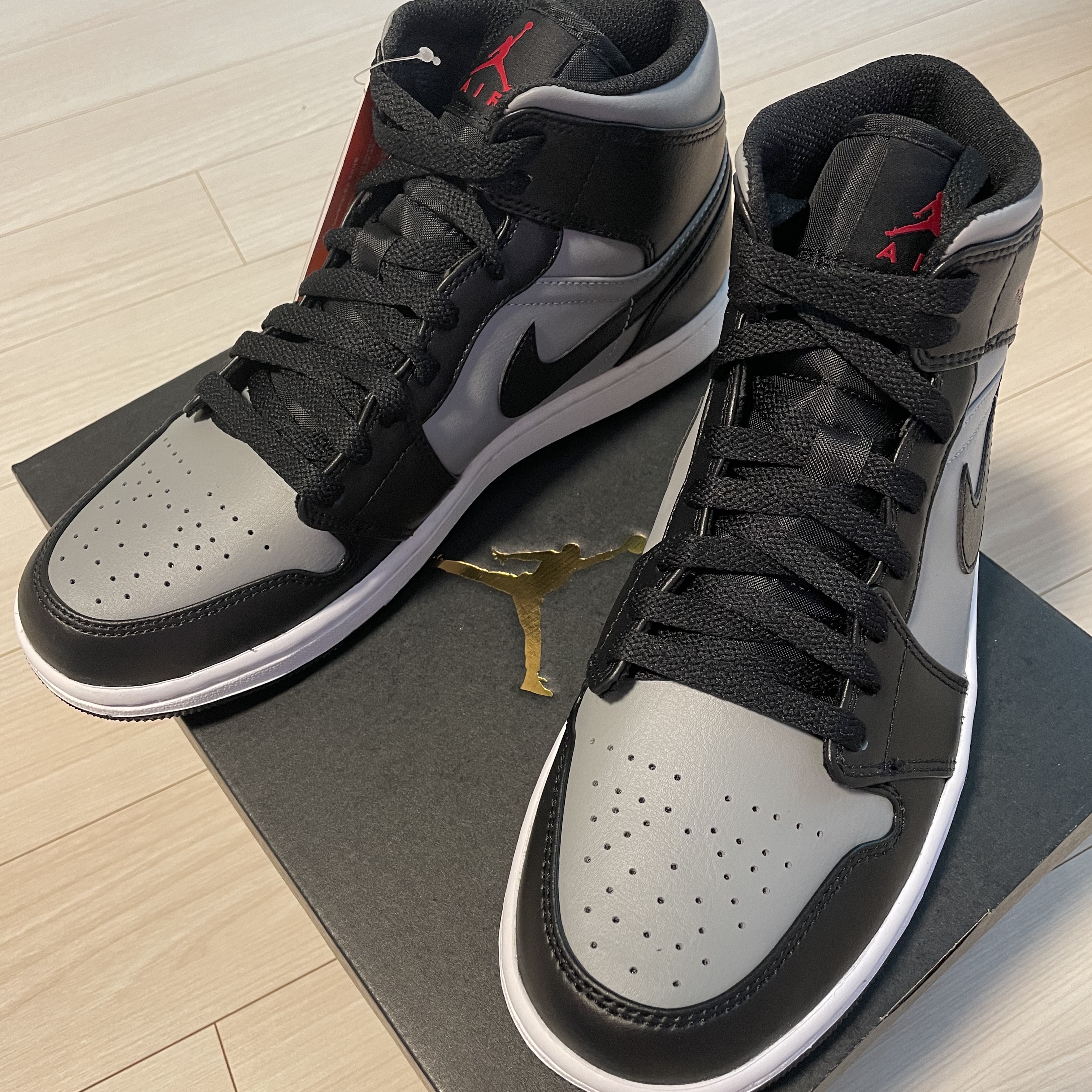 Jordan 1 Mid Shadow 착용 스타일 - 1