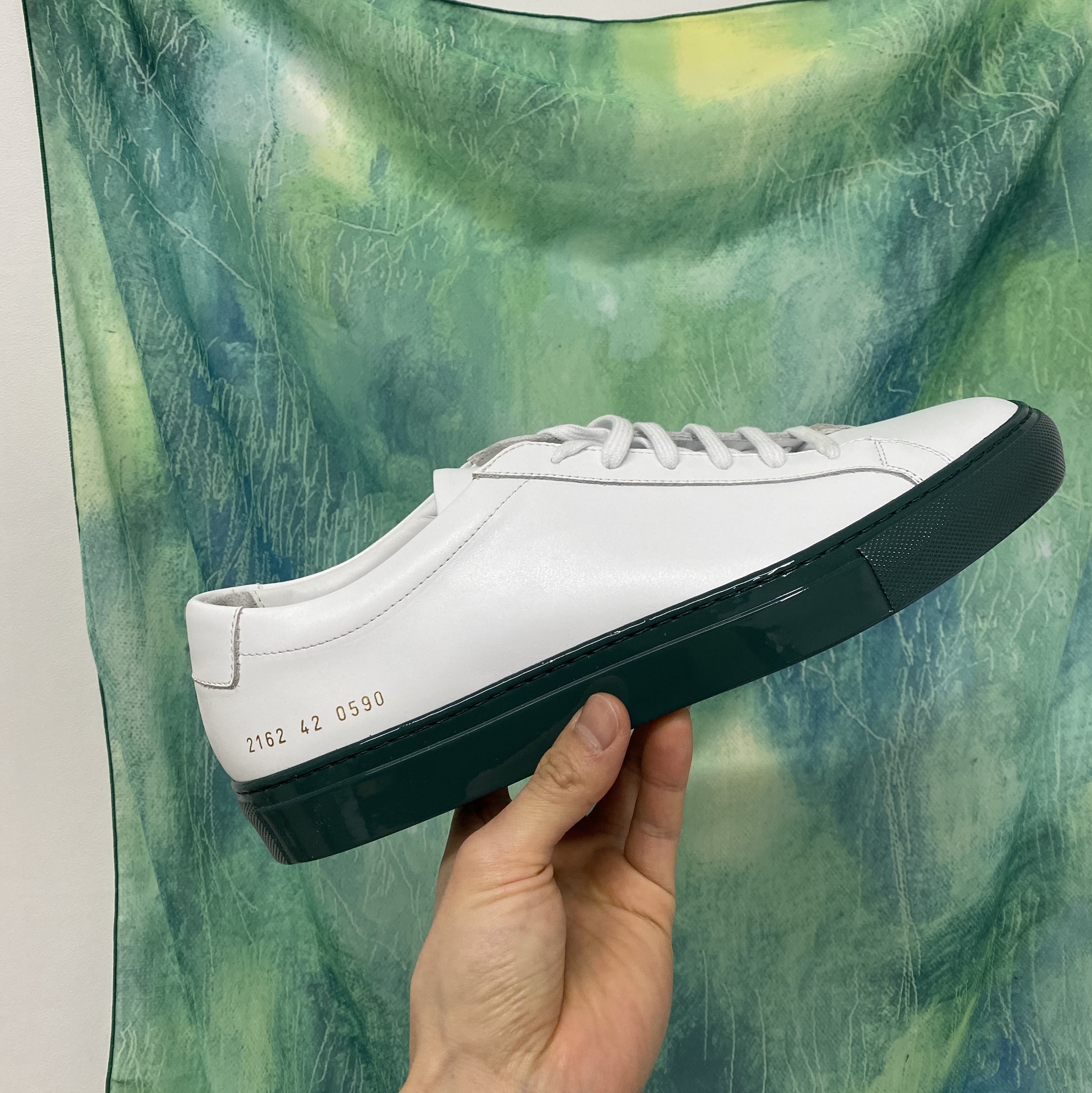 Common Projects Achilles Low Coloured Shiny Sole White Green 착용 스타일 - 1