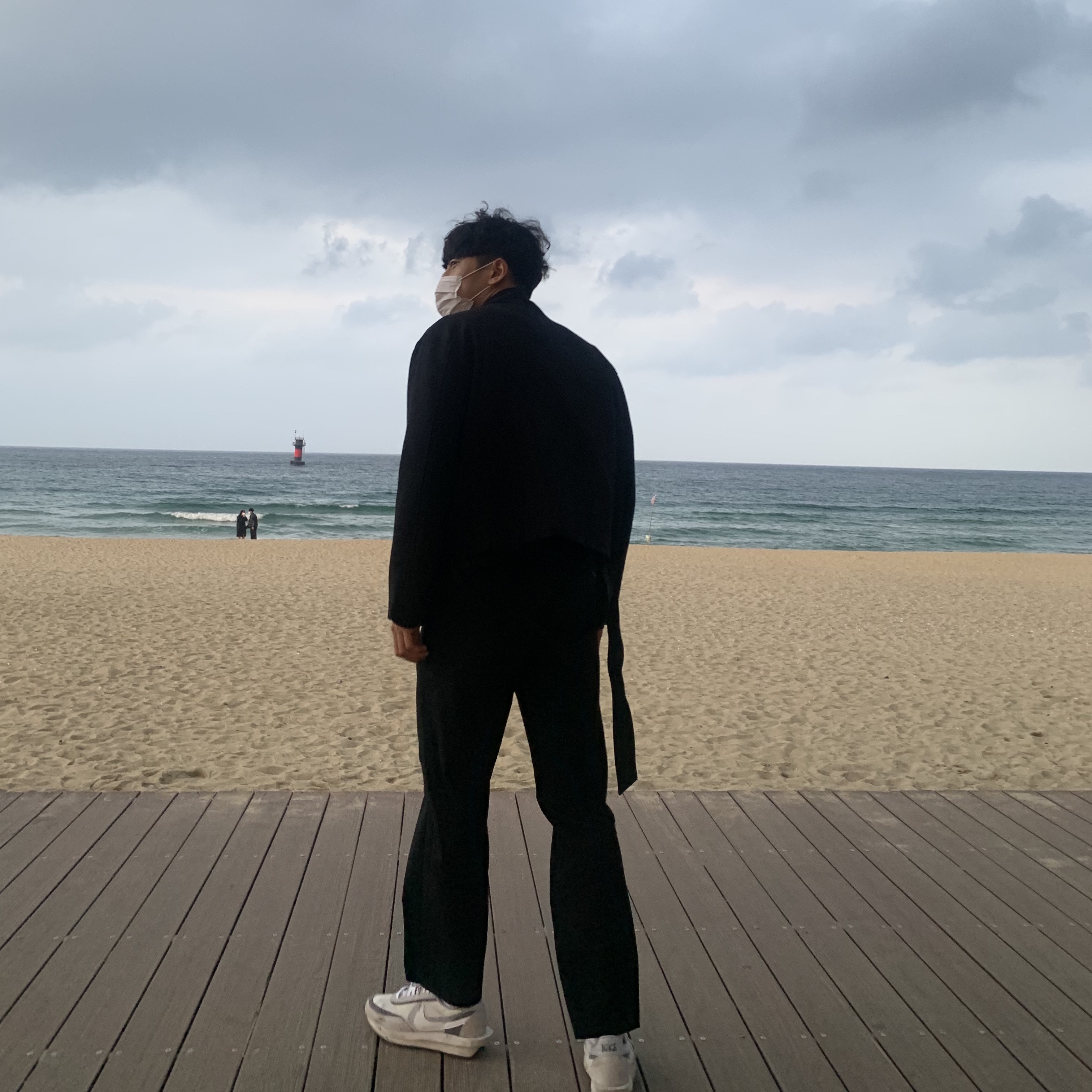 Nike x Sacai LDWaffle Summit White 착용 스타일