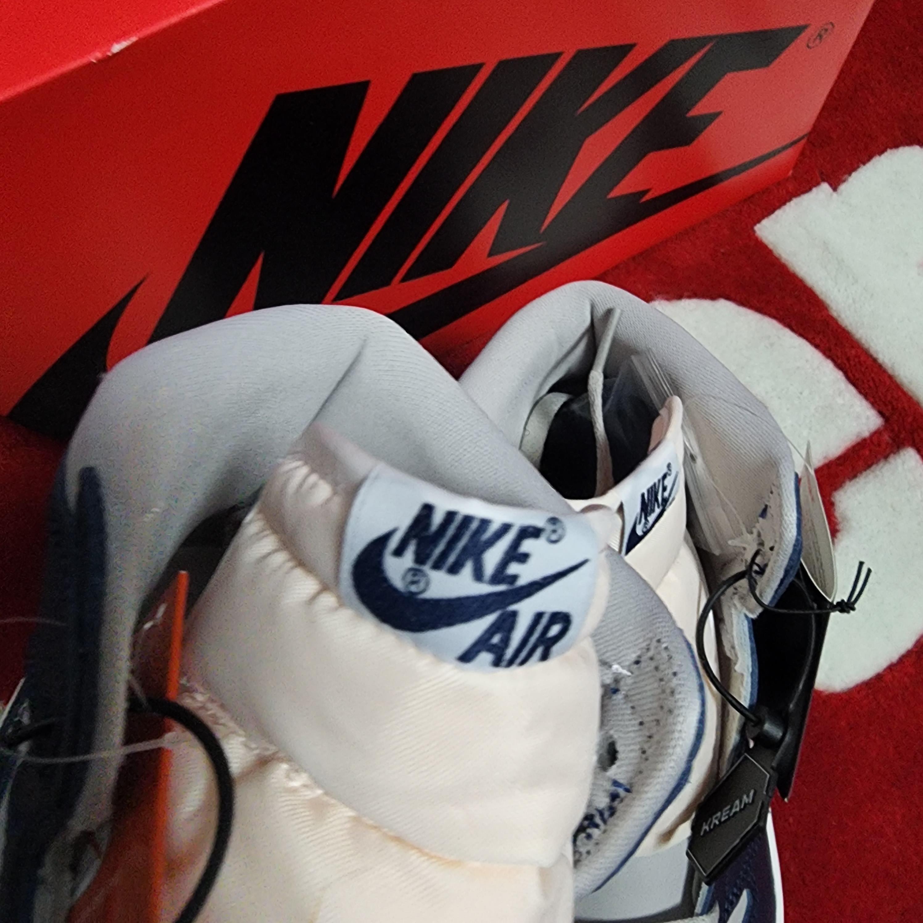 Jordan 1 High 85 College Navy 착용 스타일 - 4