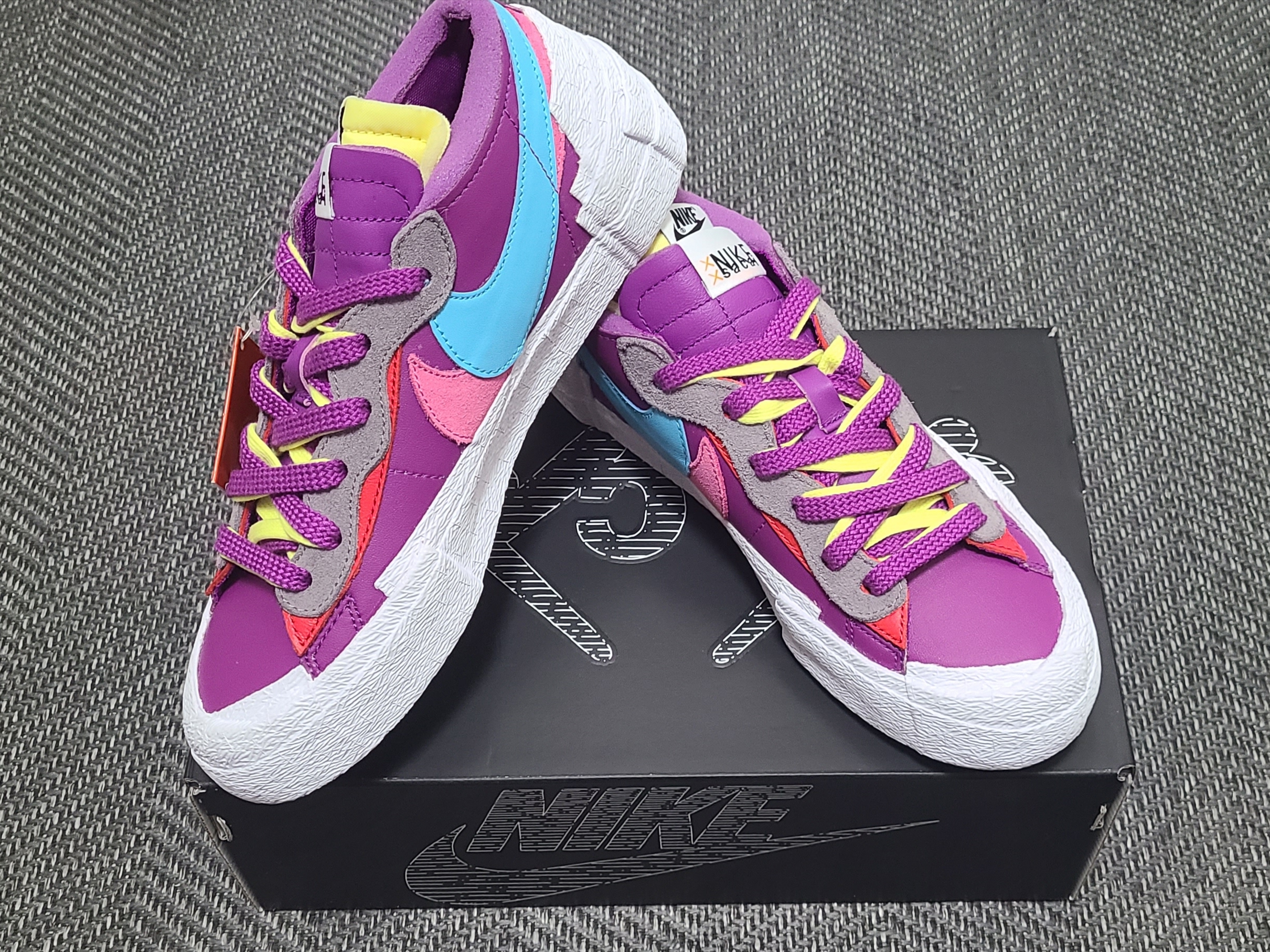 Nike x Sacai x Kaws Blazer Low Purple Dusk 착용 스타일