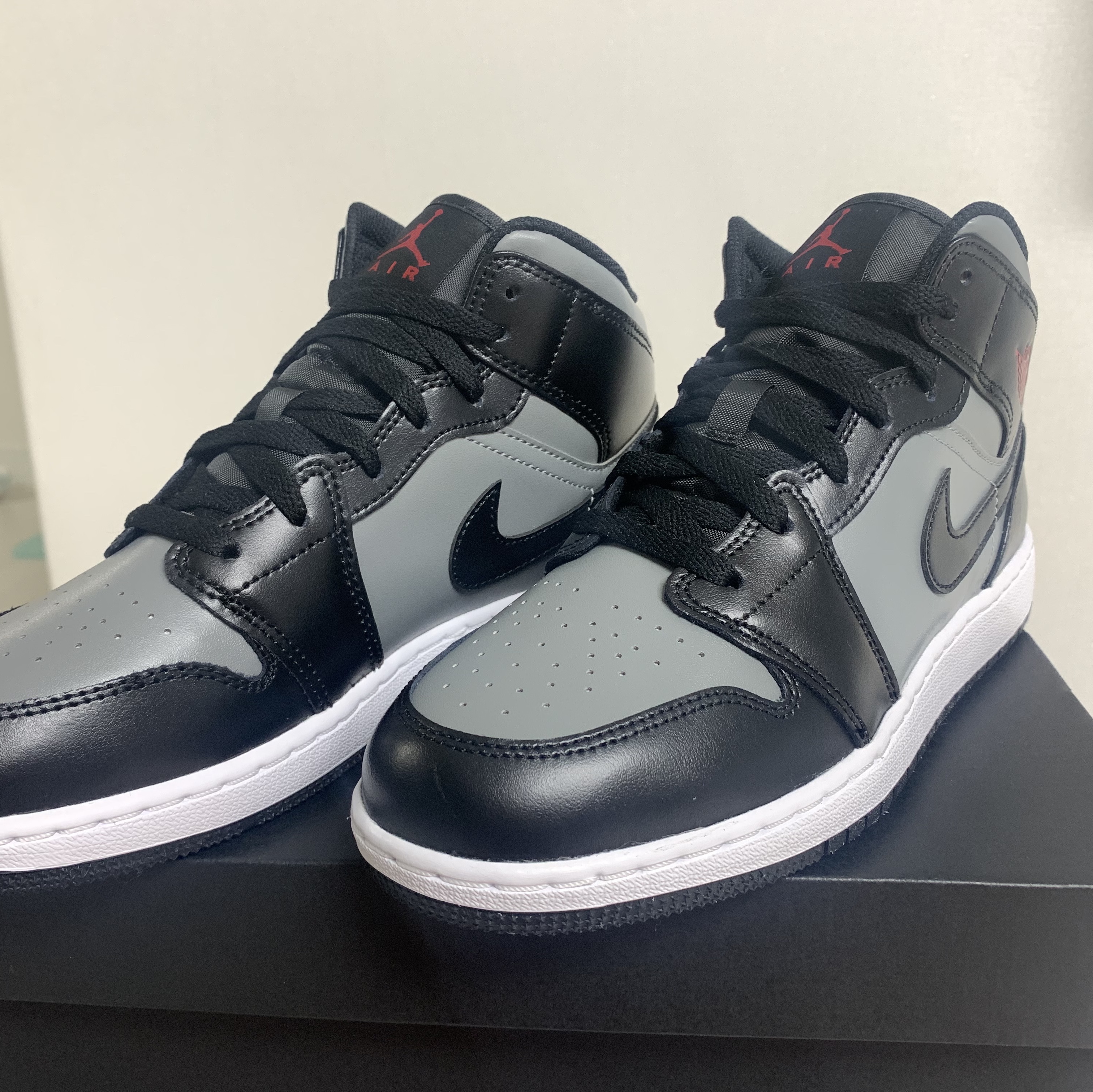 (GS) Jordan 1 Mid Shadow 착용 스타일 - 1