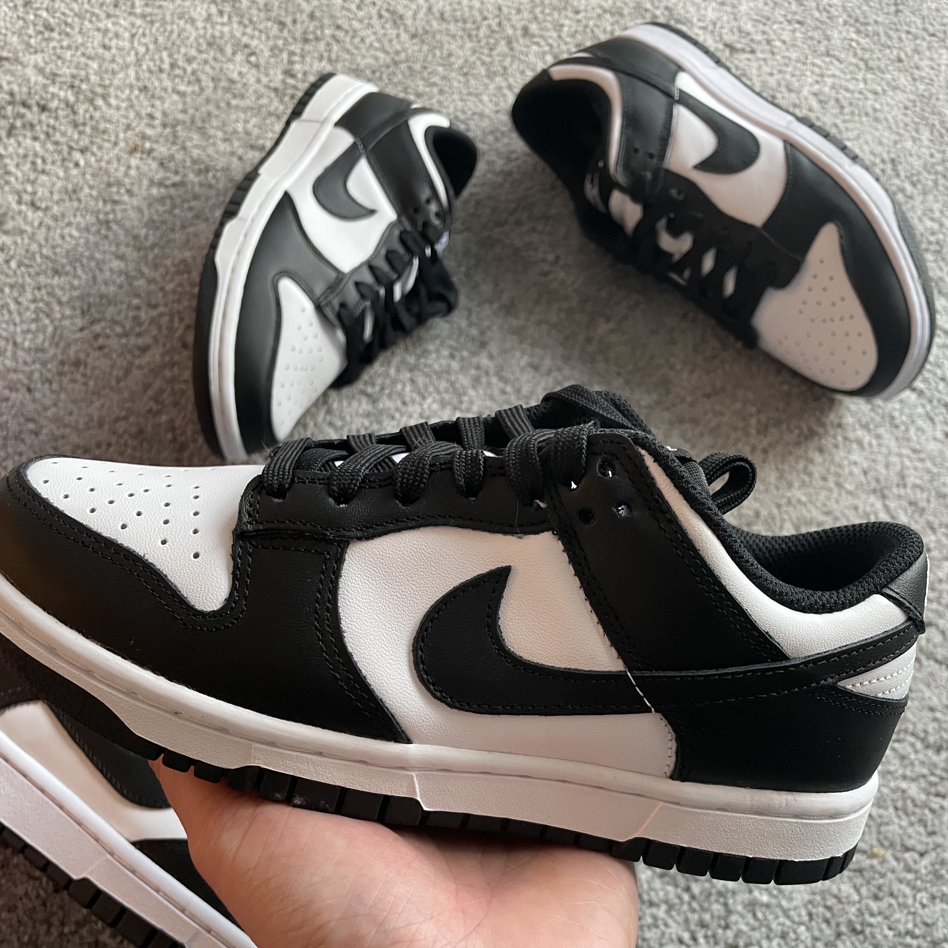 Nike Dunk Low Retro Black 착용 스타일