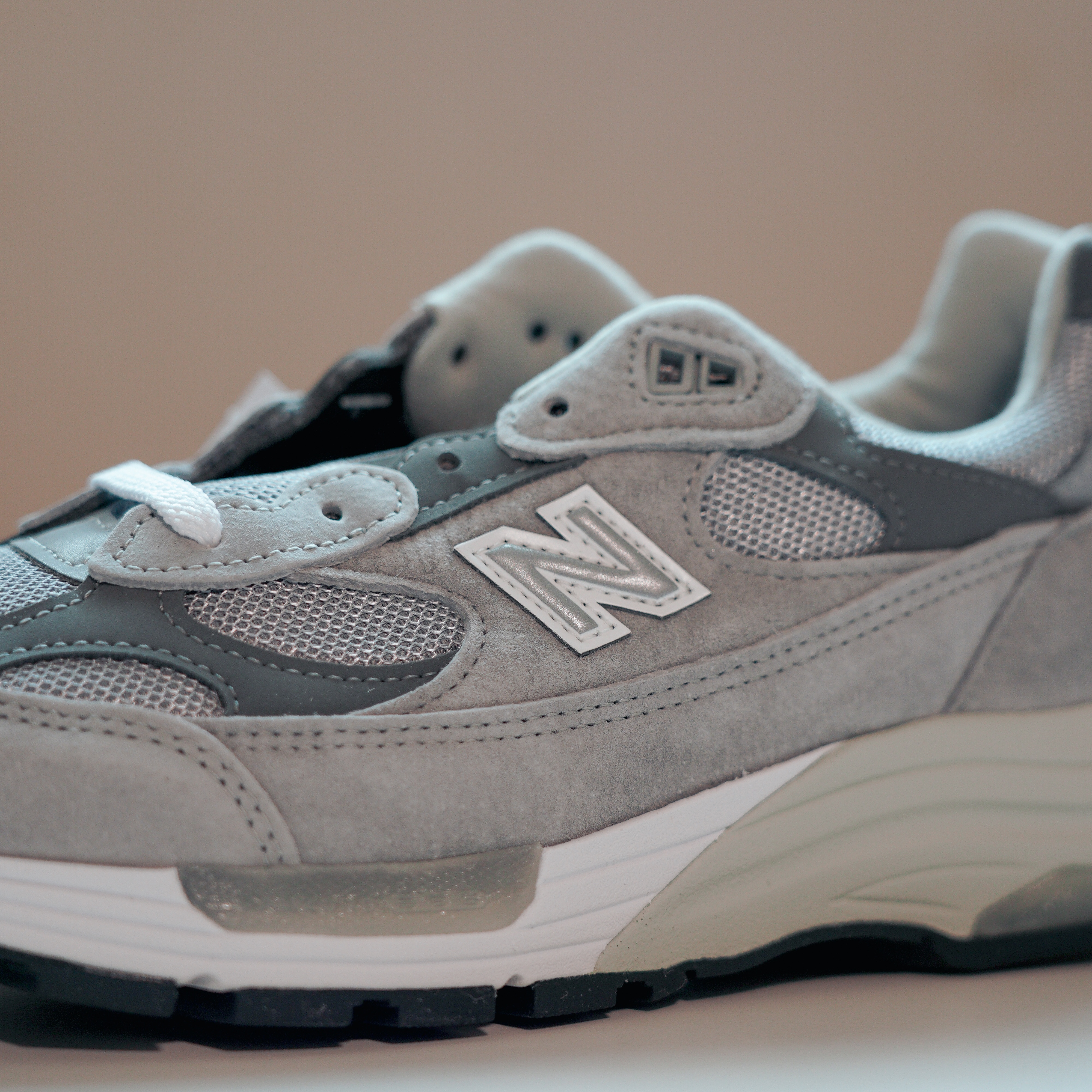 New Balance 992 Made in USA Grey - D Standard 착용 스타일 - 2