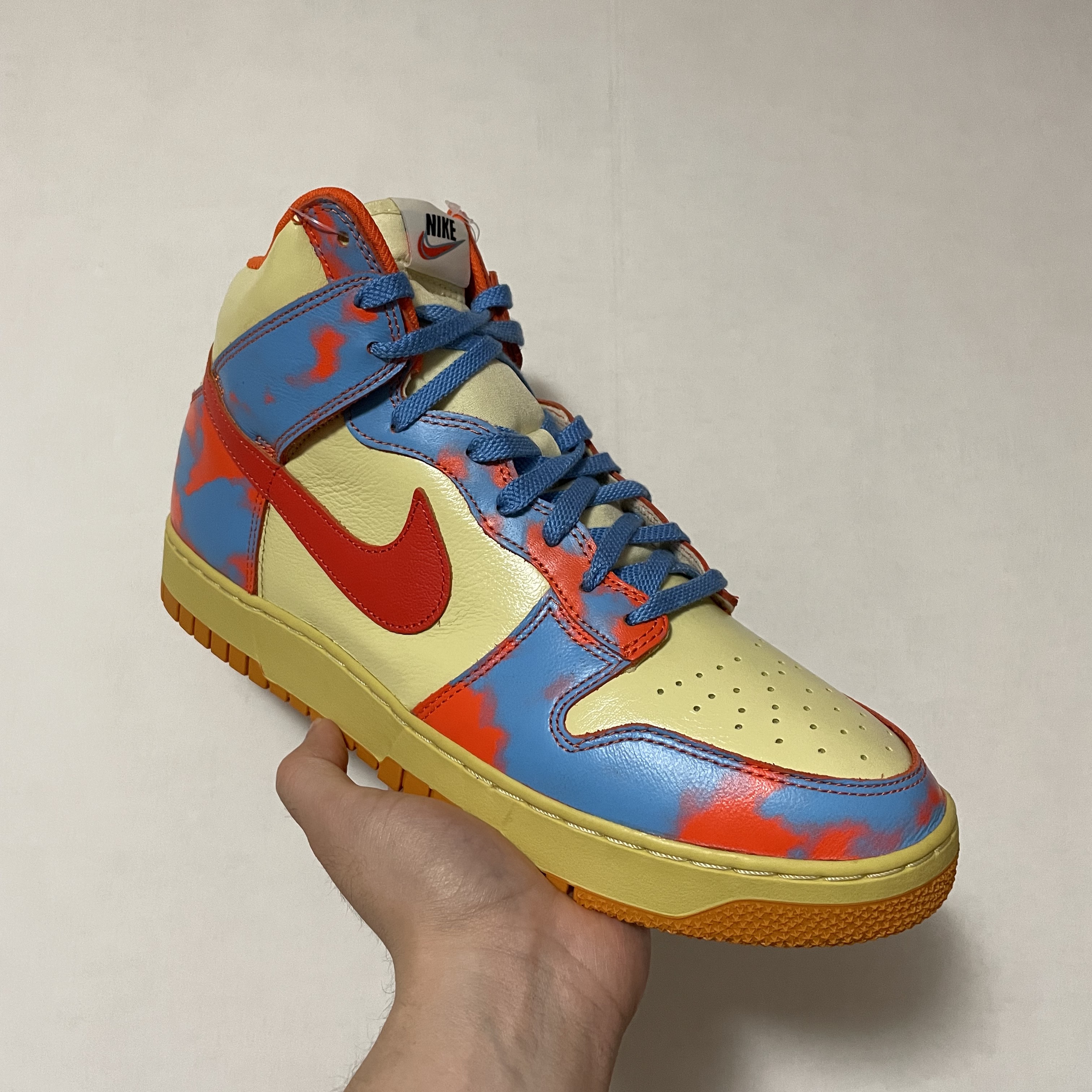 Nike Dunk High 1985 SP Orange Acid Wash 착용 스타일