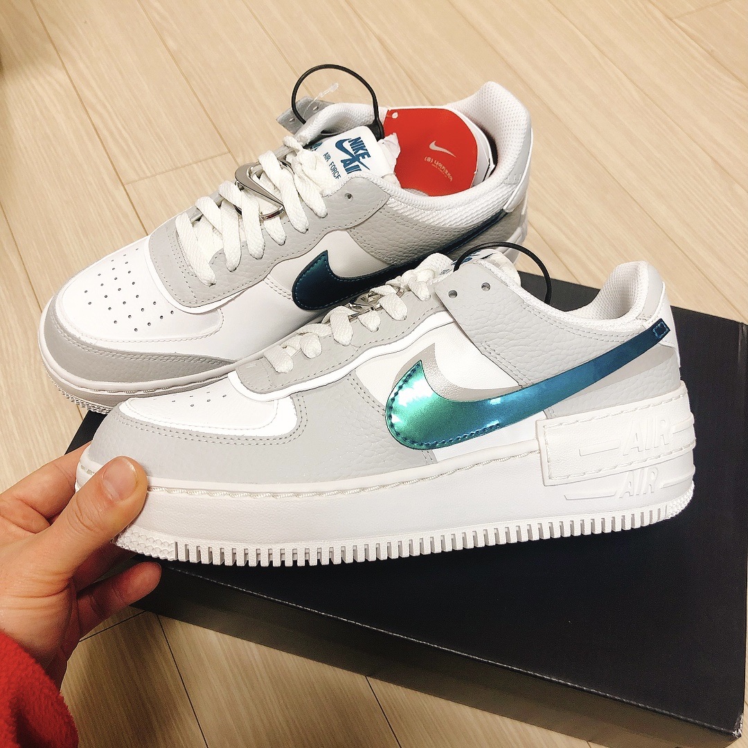(W) Nike Air Force 1 Shadow Grey Fog Bright Spruce 착용 스타일 - 4