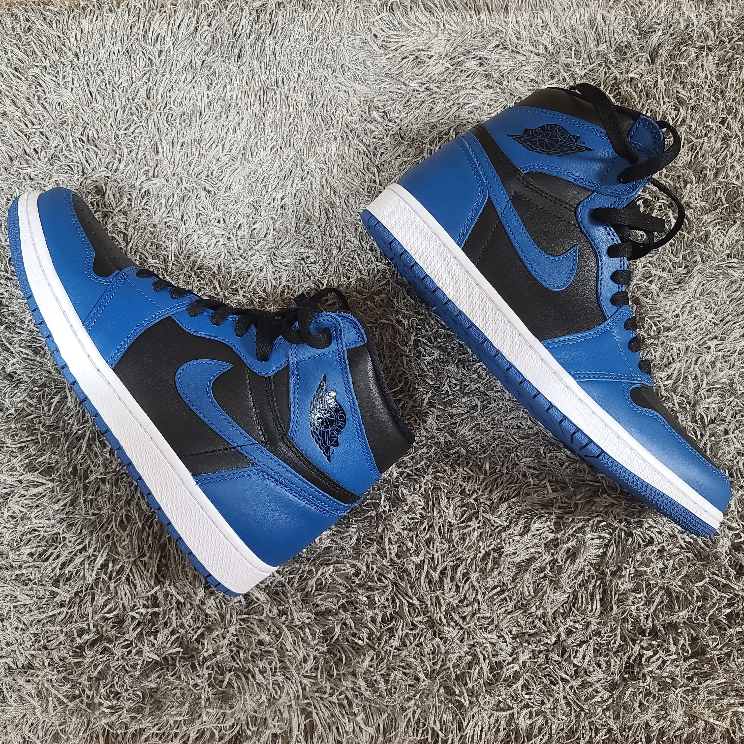 Jordan 1 Retro High OG Dark Marina Blue 착용 스타일 - 1