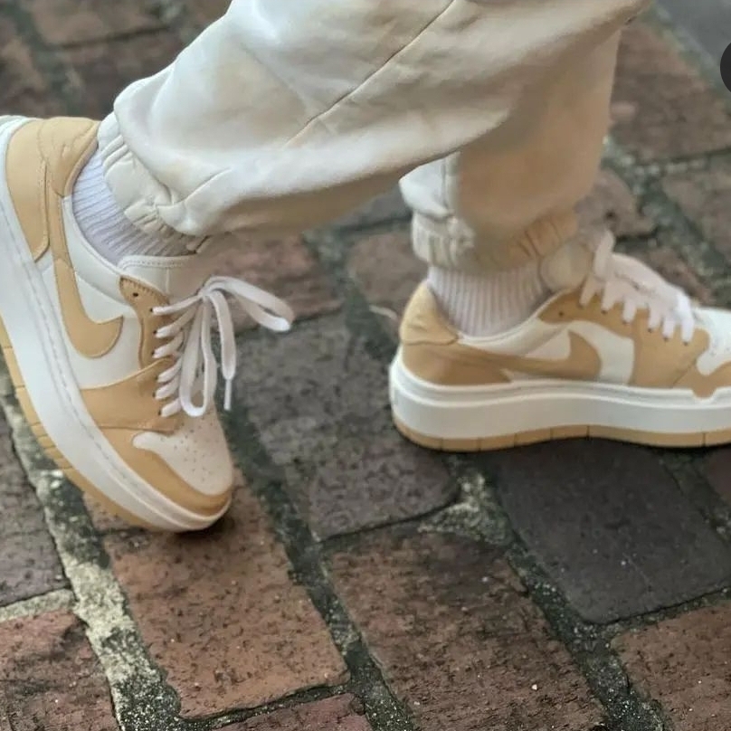 (W) Jordan 1 Elevate Low White Onyx 착용 스타일 - 4