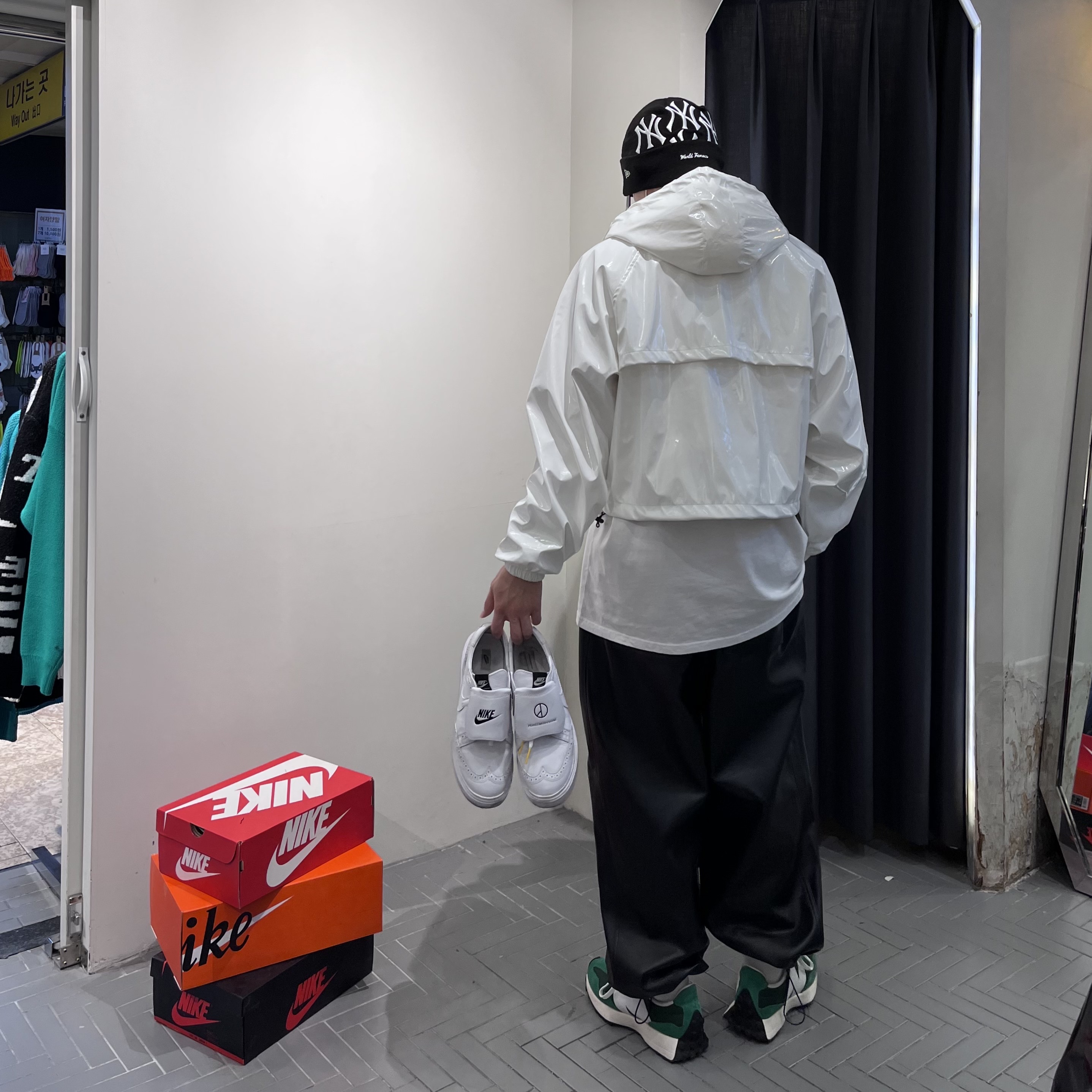 Supreme x New York Yankees New Era Box Logo Beanie Black - 21FW, Nike x Peaceminusone Kwondo1 White 착용 스타일
