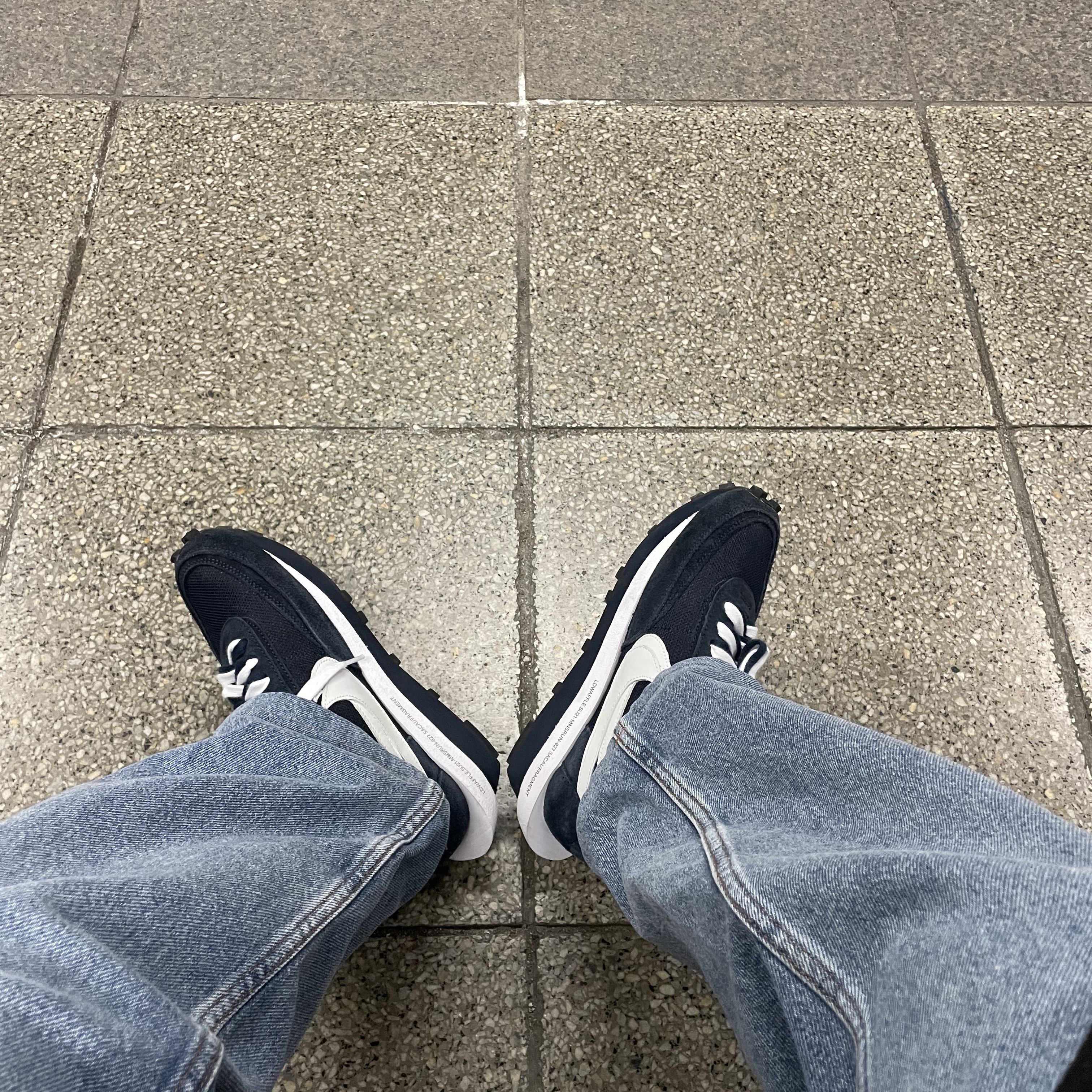 Nike x Sacai x Fragment LDWaffle Blackened Blue 착용 스타일