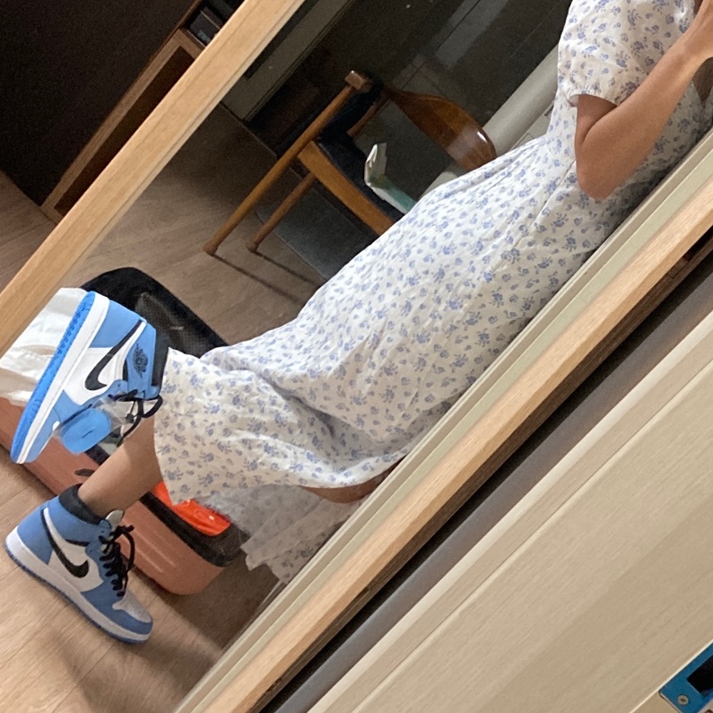 Jordan 1 Retro High OG University Blue 착용 스타일