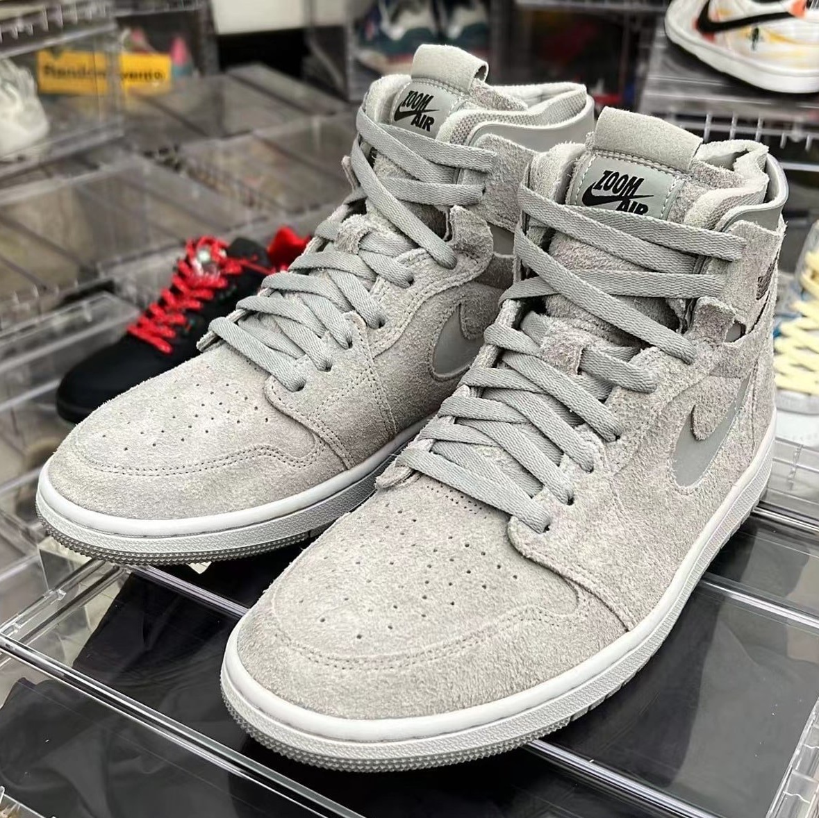 Jordan 1 Retro High OG CO.JP Neutral Grey, (GS) Jordan 1 Retro High OG CO.JP Neutral Grey 착용 스타일 - 2