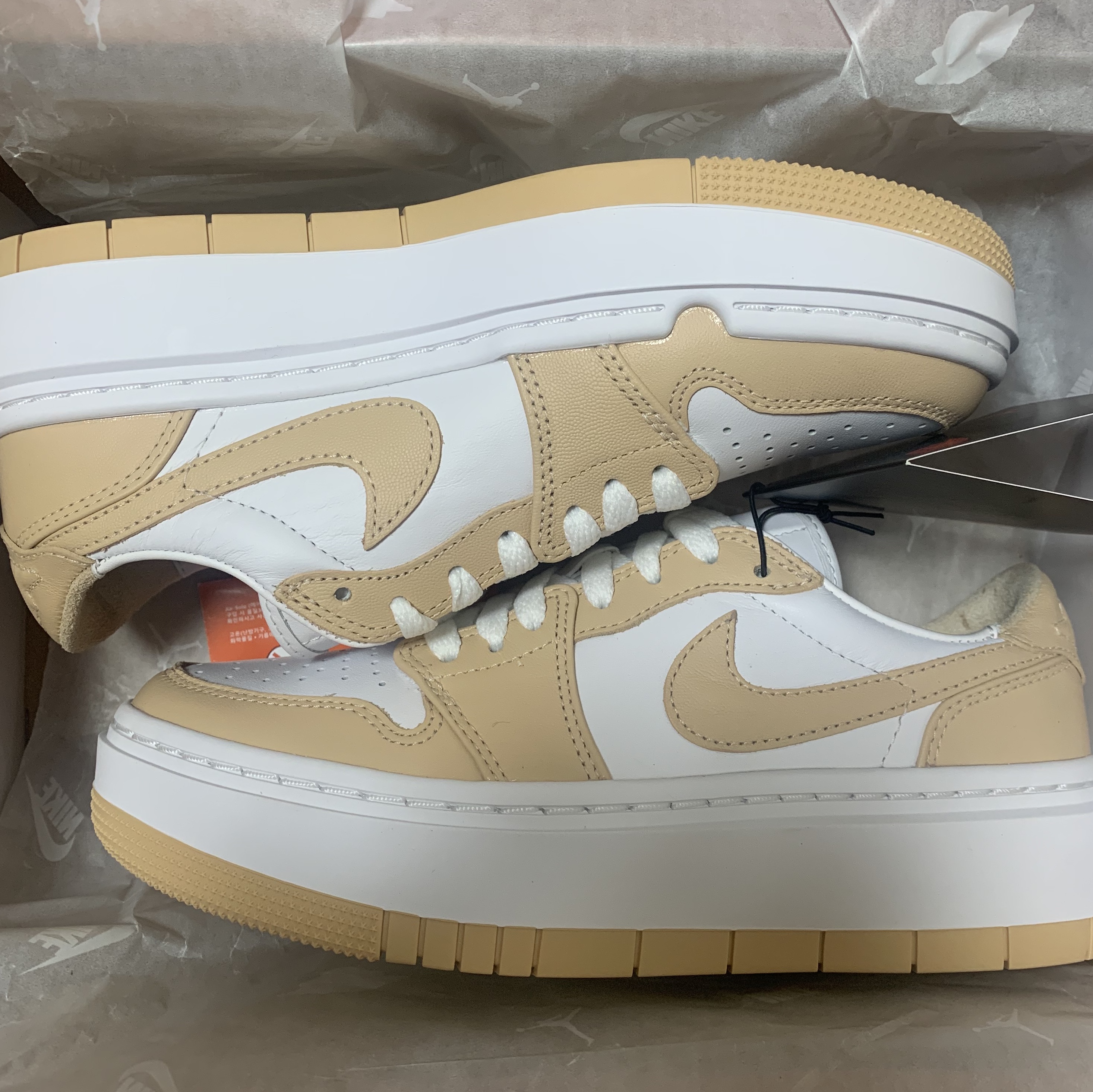 (W) Jordan 1 Elevate Low White Onyx 착용 스타일 - 2