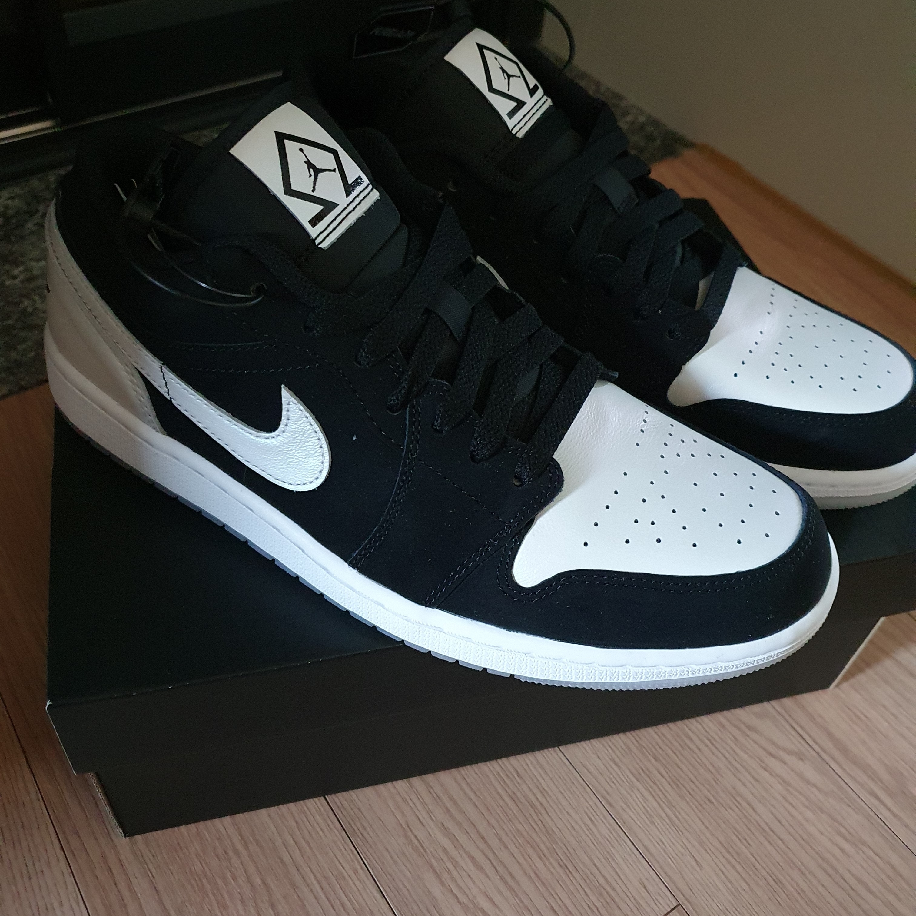 Jordan 1 Low SE Diamond 착용 스타일
