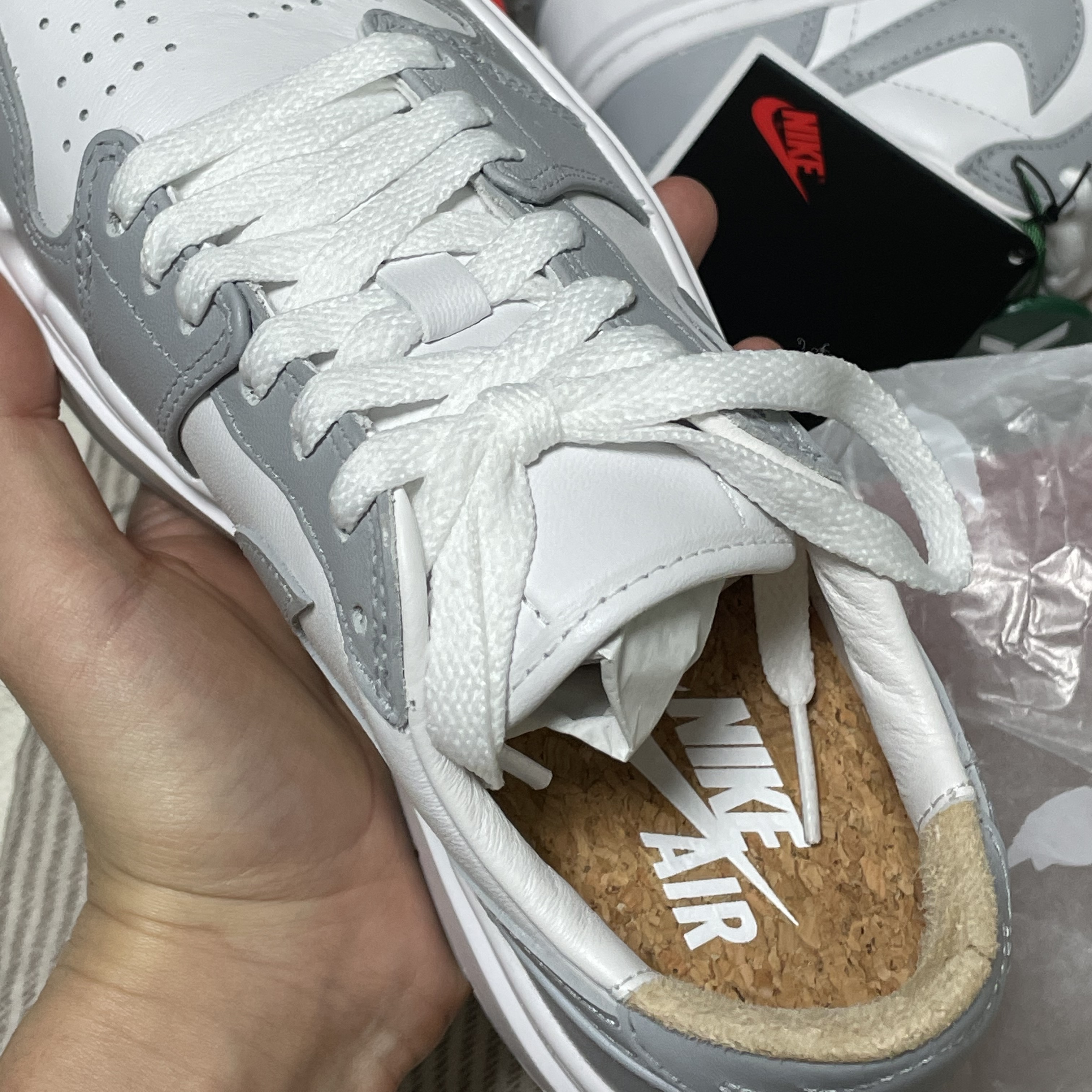 (W) Jordan 1 Elevate Low White and Wolf Grey 착용 스타일 - 2