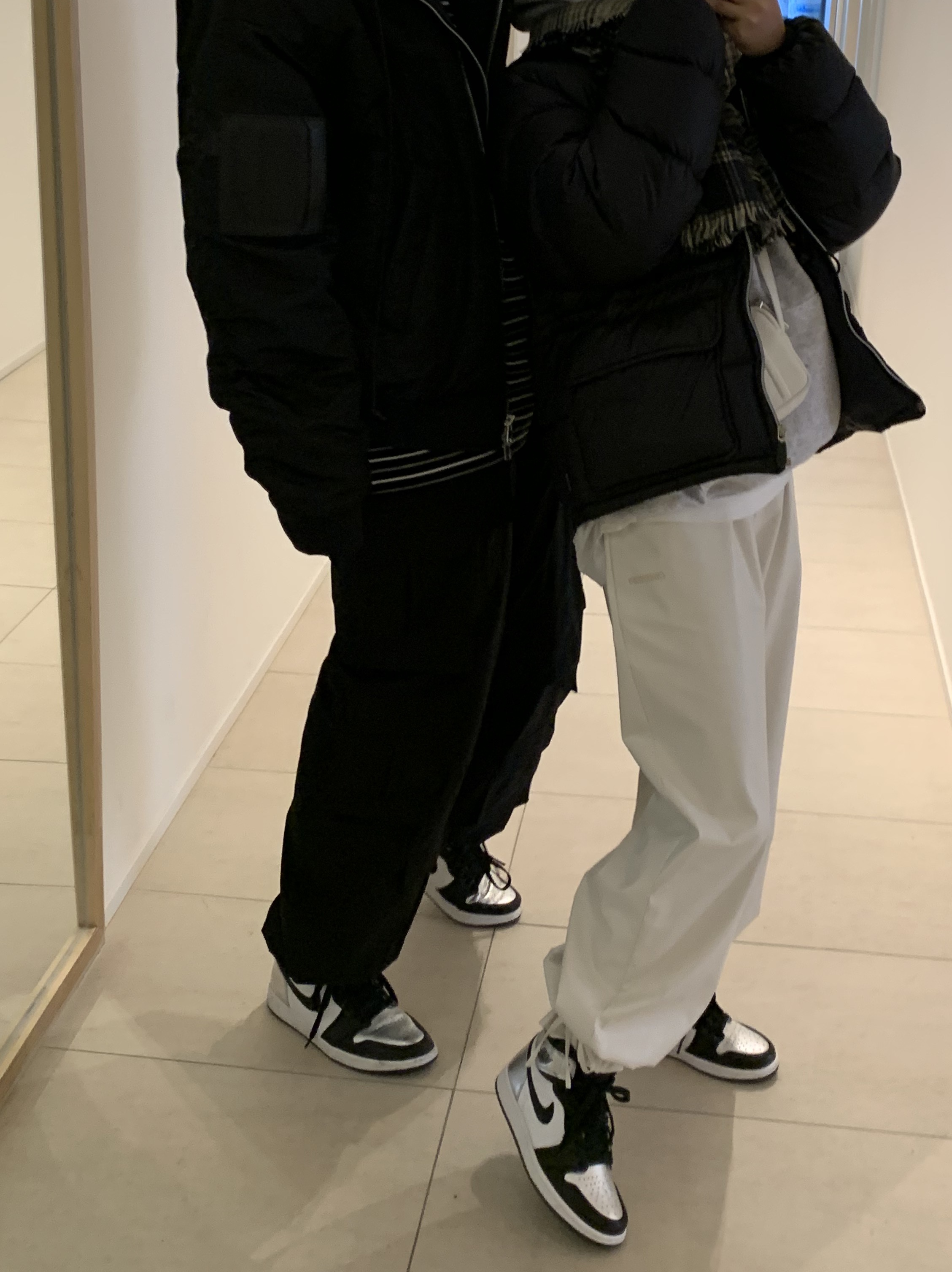 (W) Jordan 1 Retro High OG Silver Toe 착용 스타일 - 1