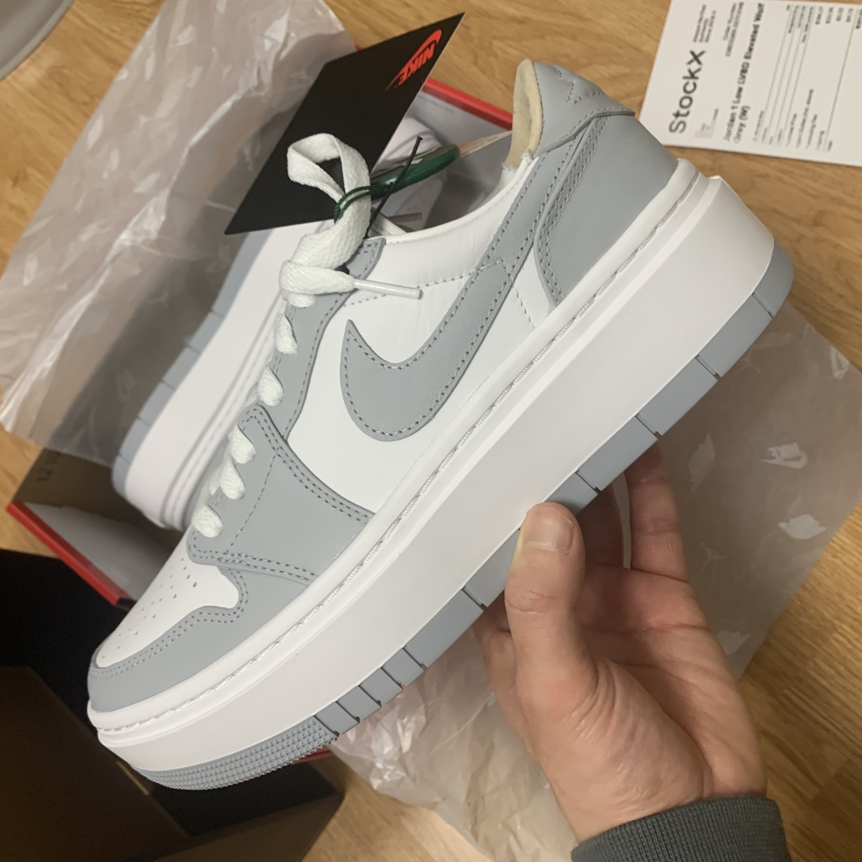 (W) Jordan 1 Elevate Low White and Wolf Grey 착용 스타일