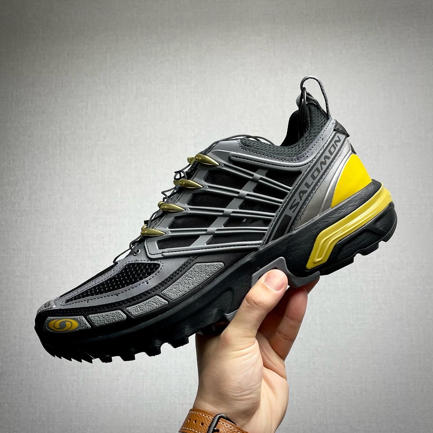 Salomon ACS Pro ADV Quiet Shade 착용 스타일 - 2