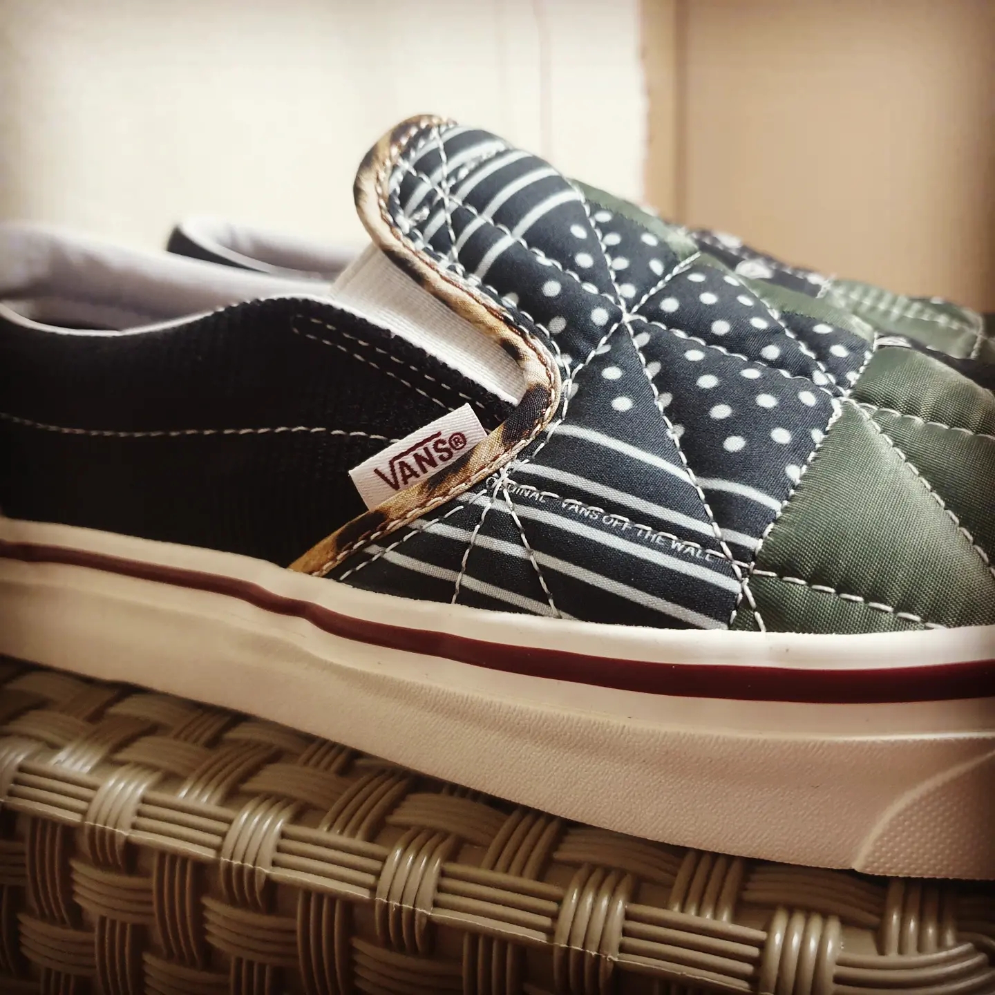 Vans Classic Slip-On 98 DX Pw Anaheim Factory Quilted Mix 착용 스타일 - 2