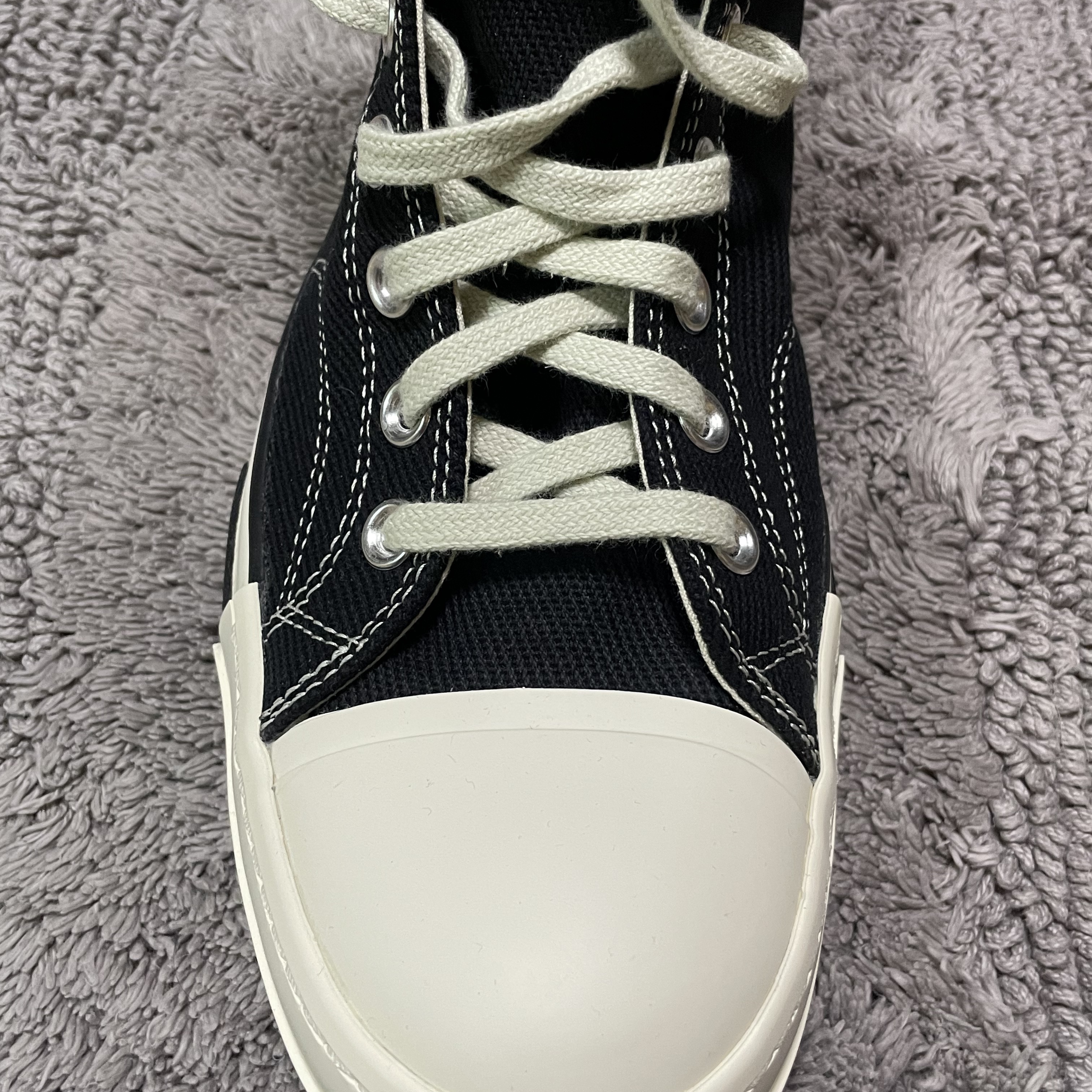 Converse x Drkshdw Drkstr Chuck 70 High Black 착용 스타일 - 3