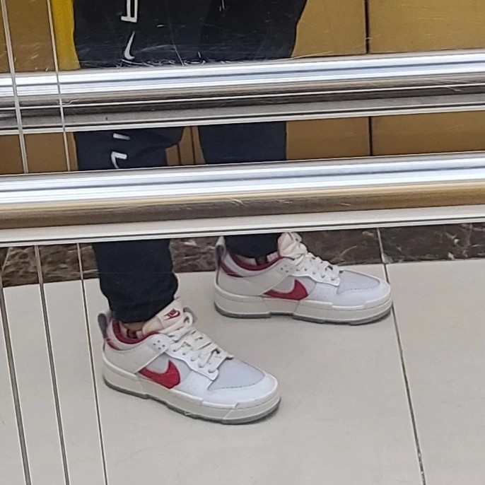 (W) Nike Dunk Low Disrupt Gym Red 착용 스타일 - 2
