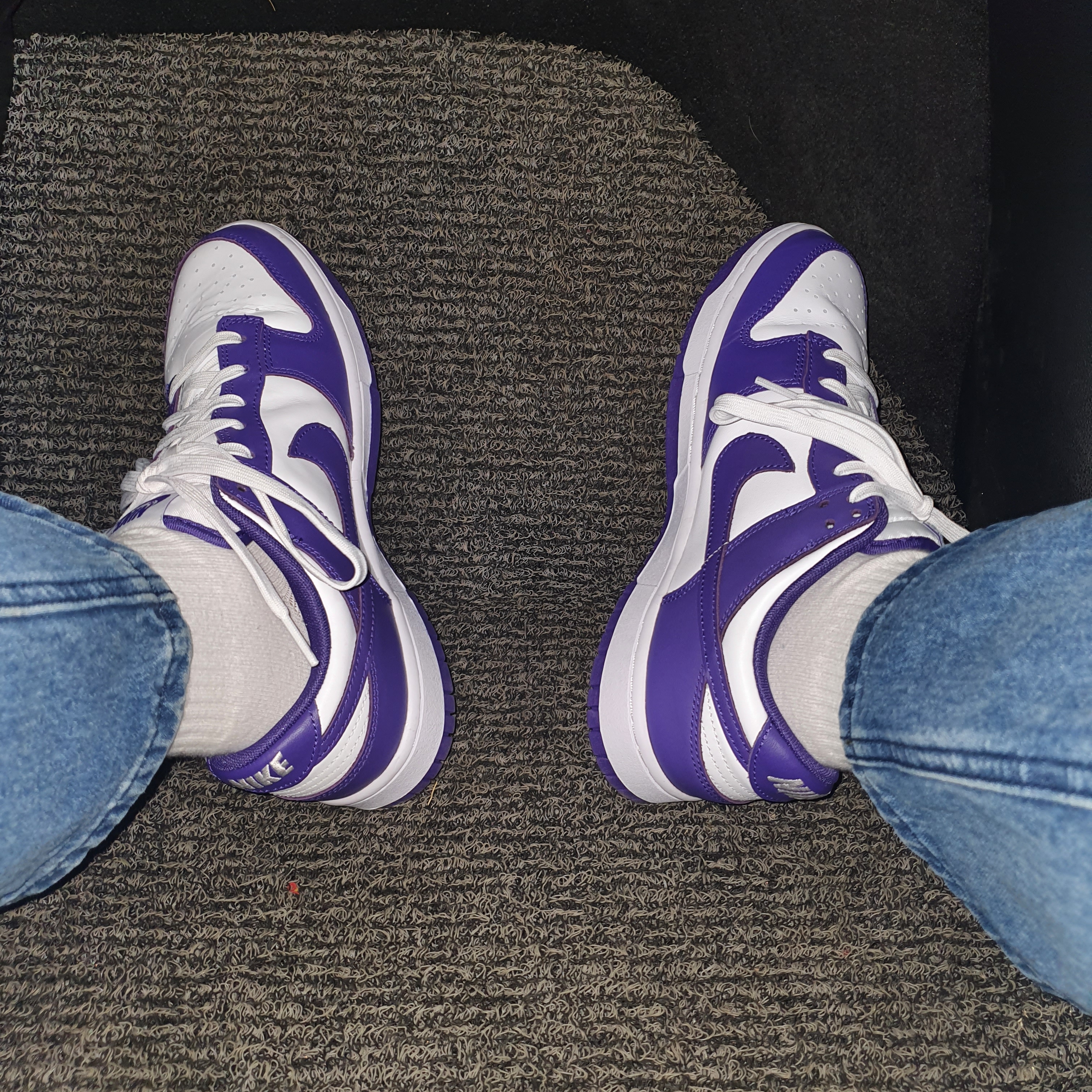 Nike Dunk Low Retro Championship Court Purple 착용 스타일