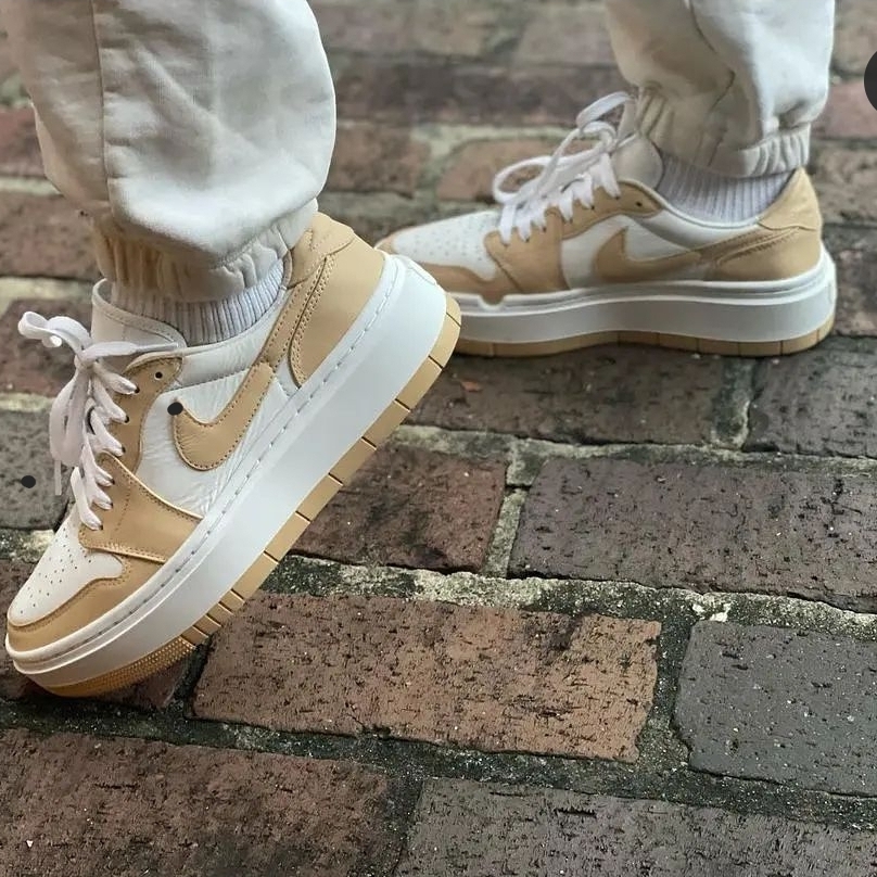 (W) Jordan 1 Elevate Low White Onyx 착용 스타일 - 1