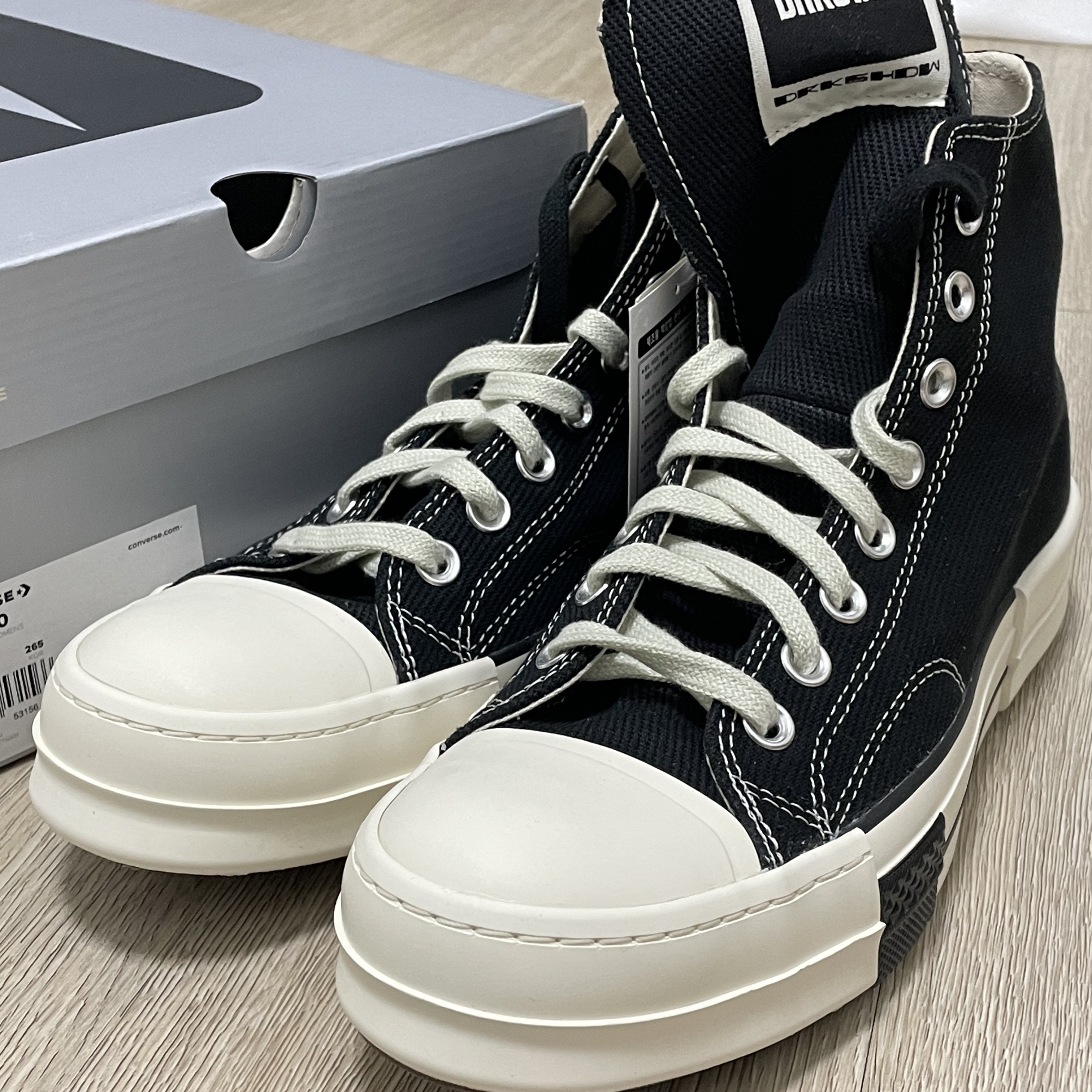 Converse x Drkshdw Drkstr Chuck 70 High Black 착용 스타일 - 3