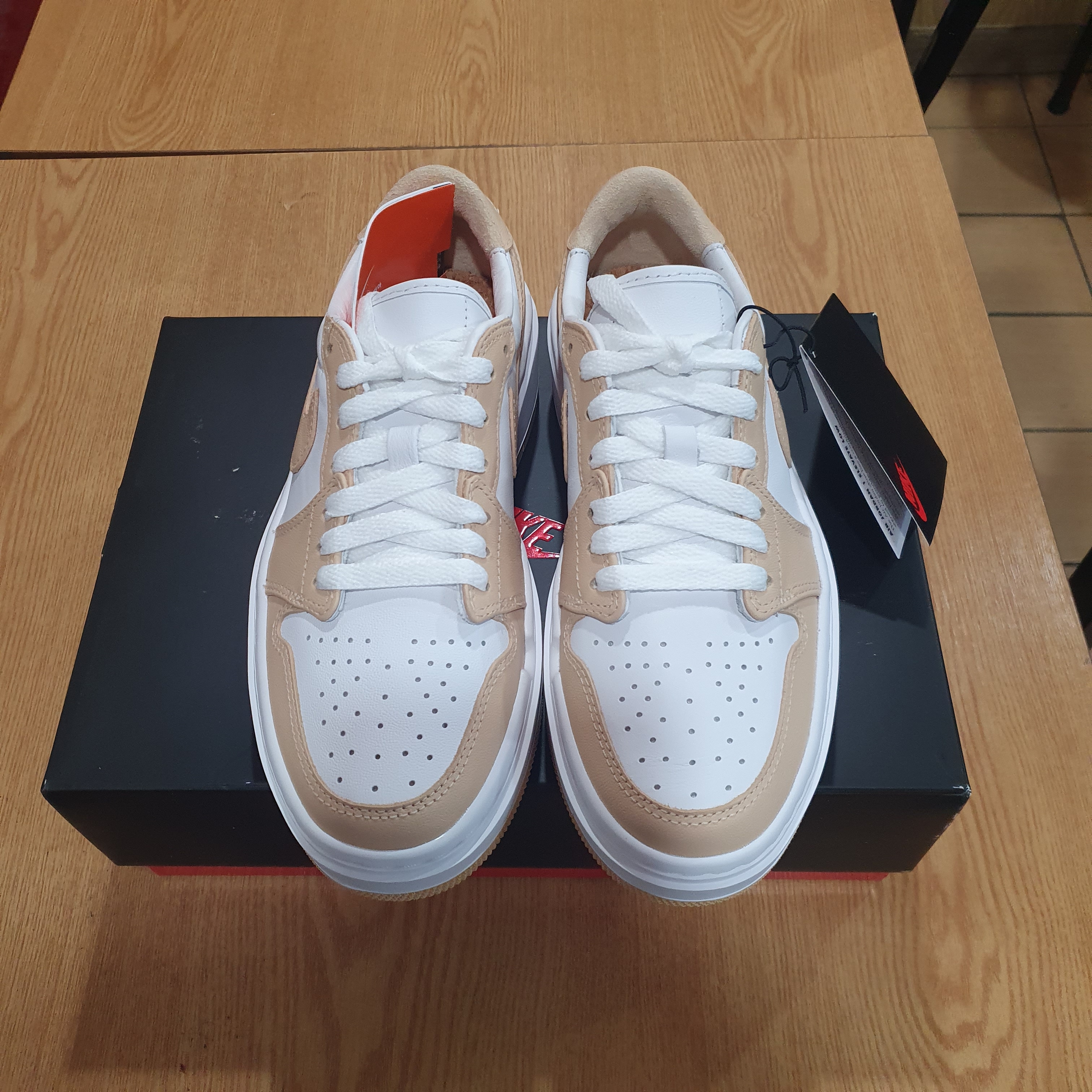 (W) Jordan 1 Elevate Low White Onyx 착용 스타일 - 2