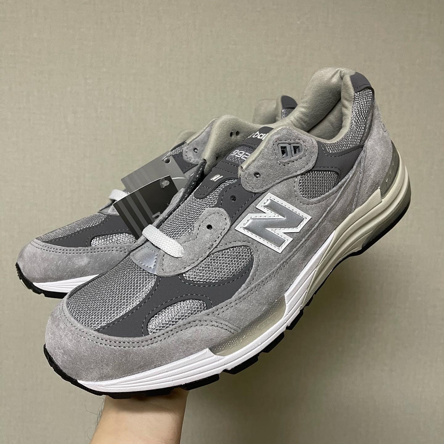 New Balance 992 Made in USA Grey - D Standard 착용 스타일 - 4