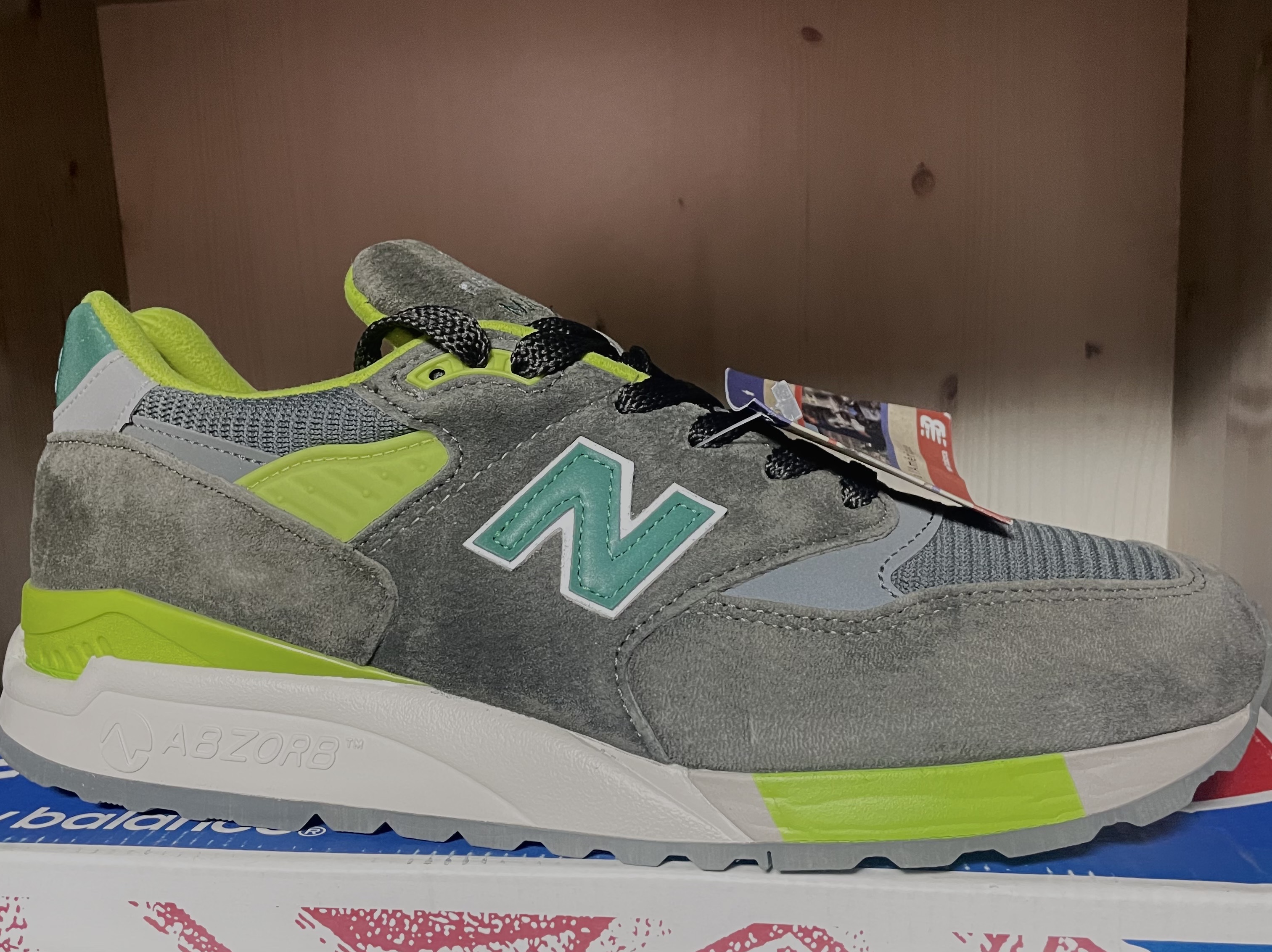 New Balance x J.Crew 998 Made in USA Midori Grey 착용 스타일 - 1